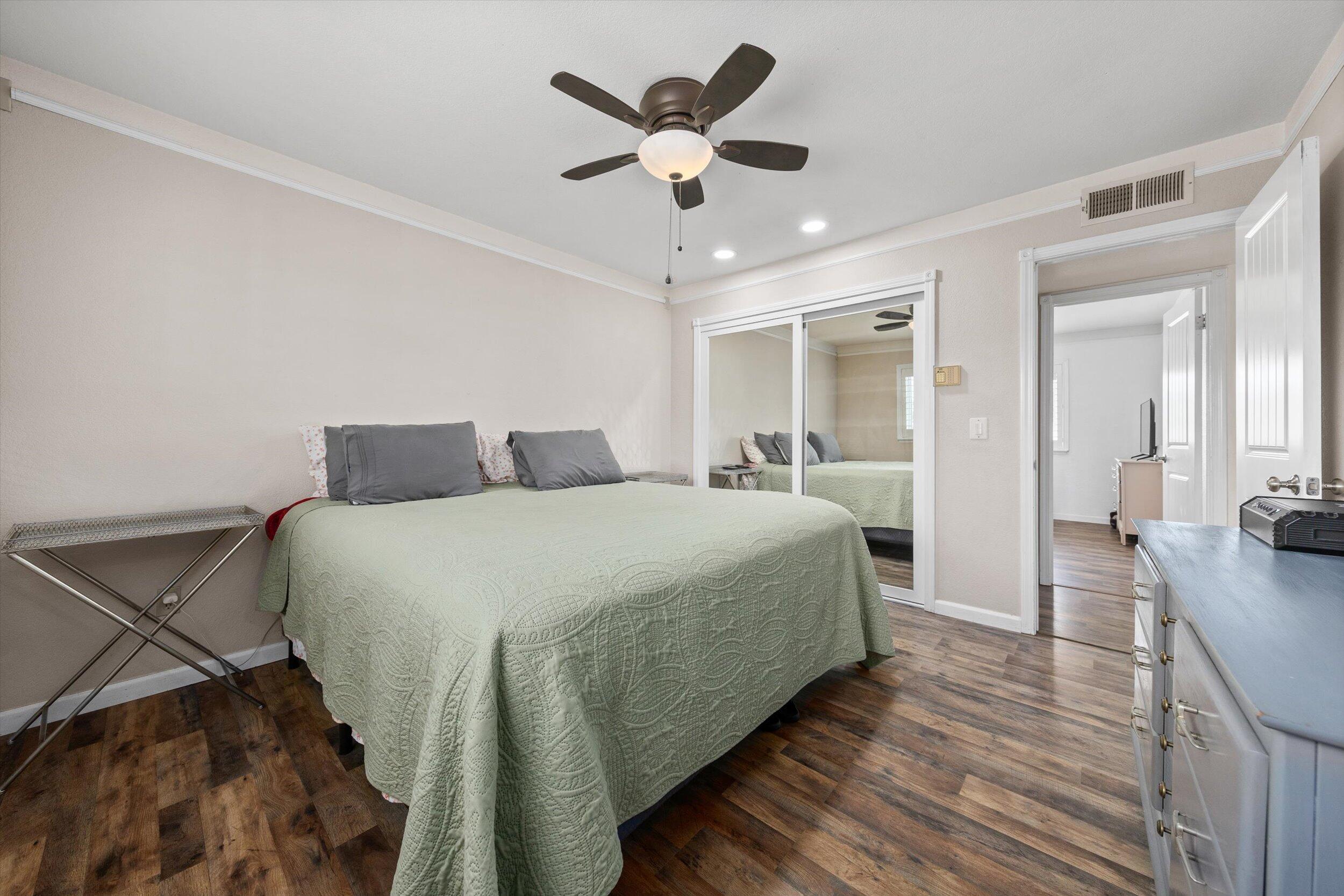 150 N Silver Maple Way