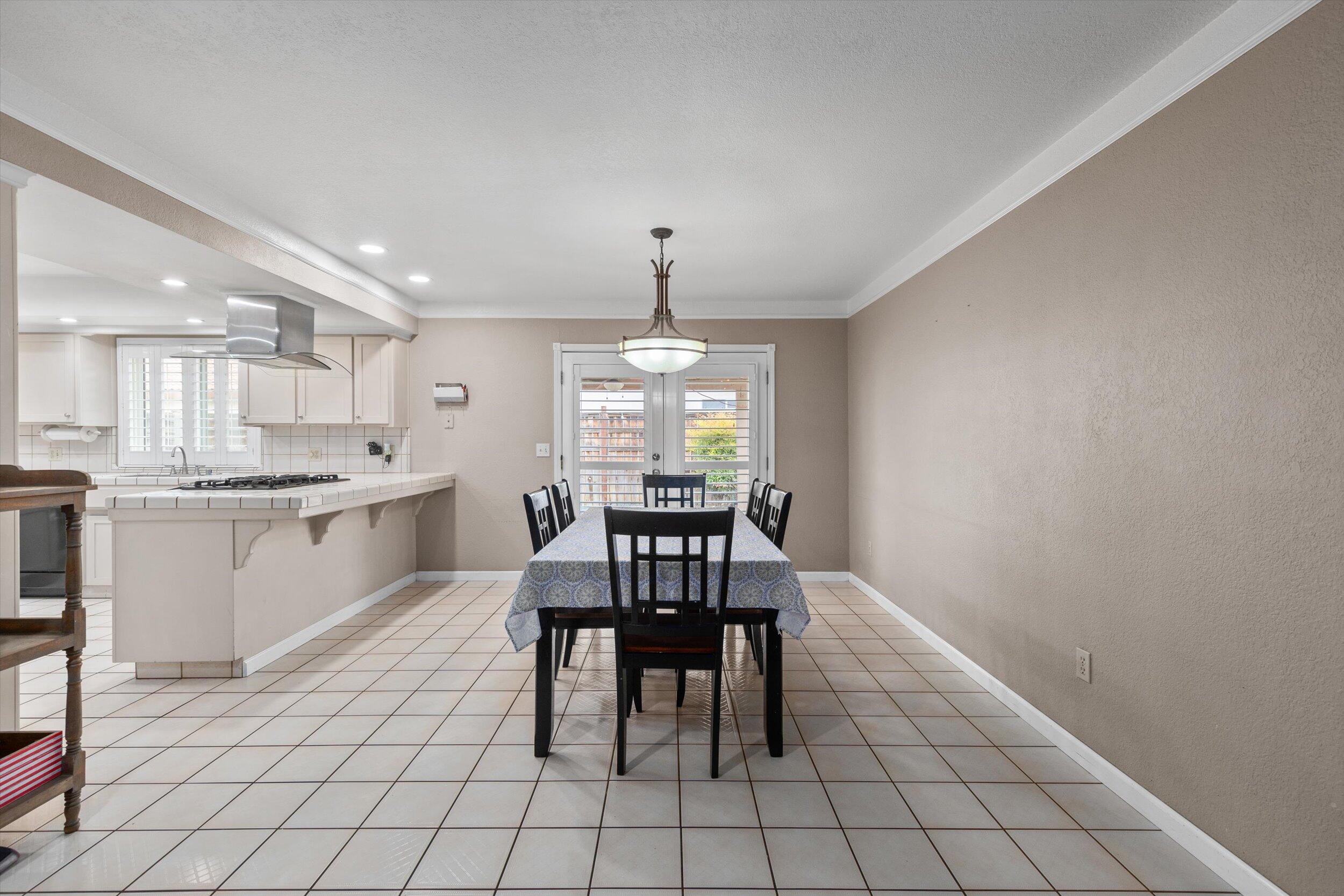 150 N Silver Maple Way