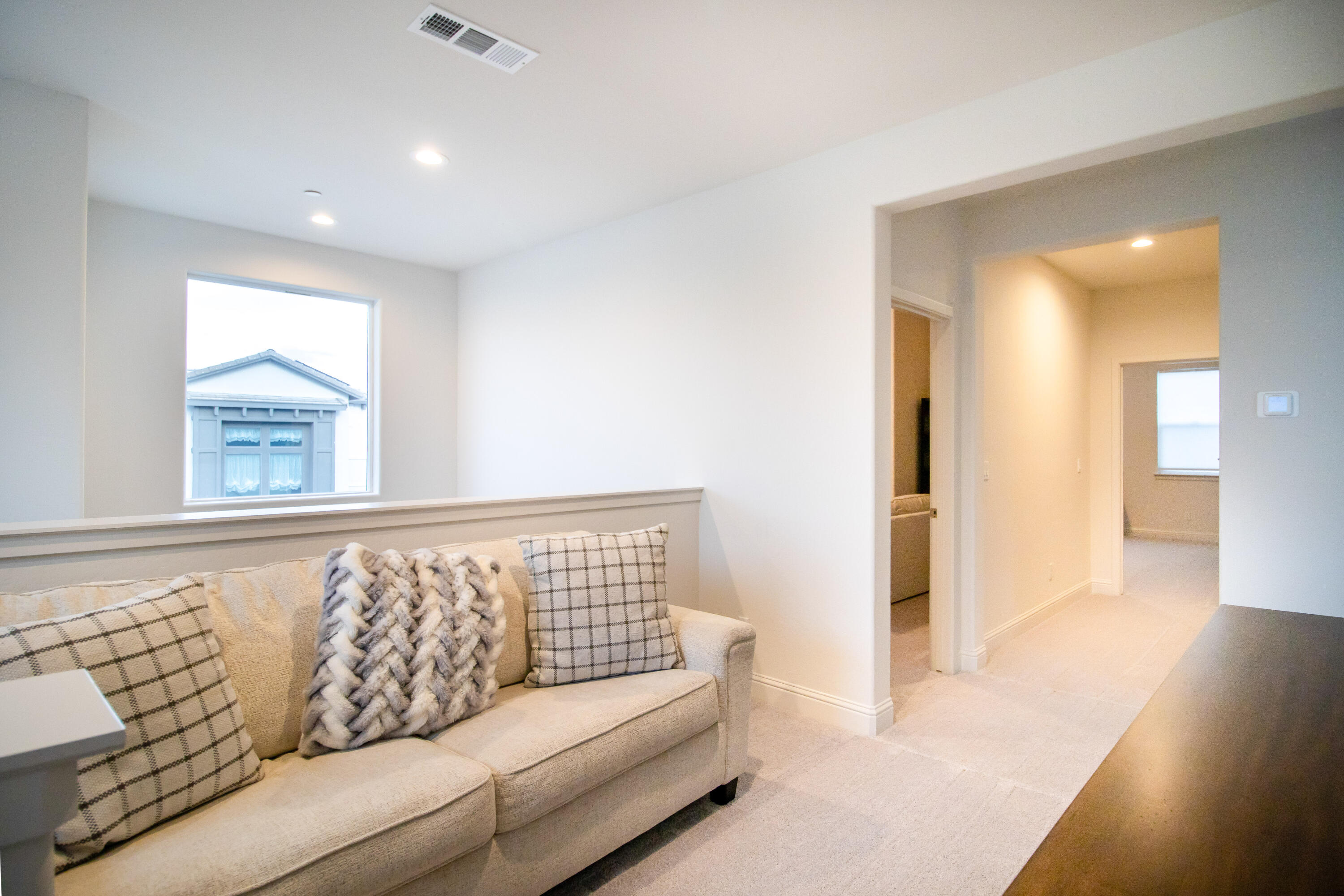 3331 W Venice Avenue