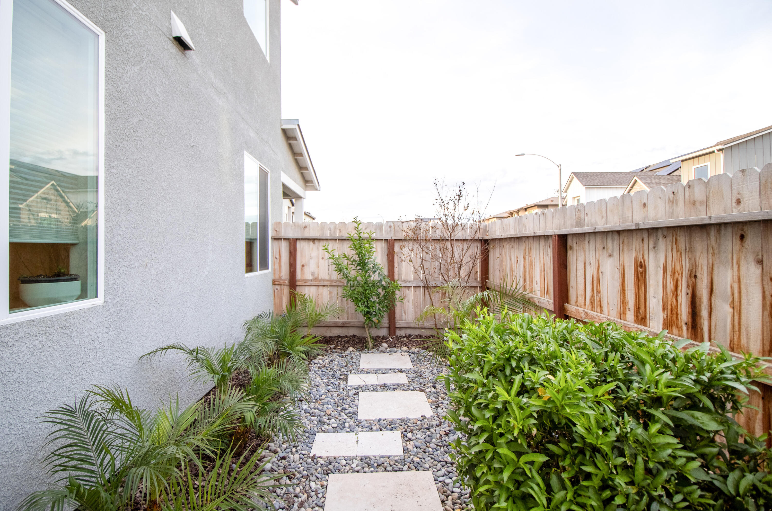 3331 W Venice Avenue