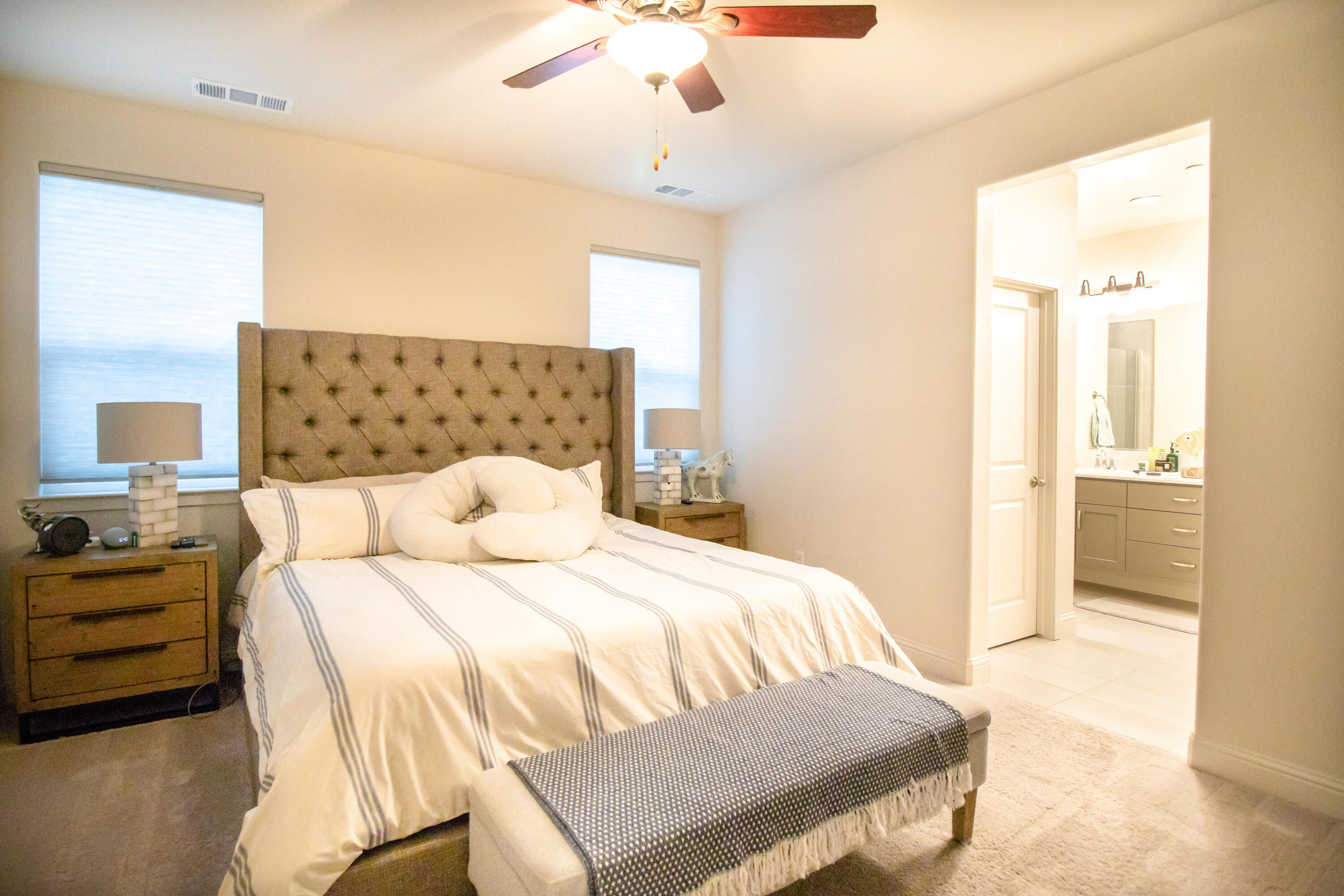 3331 W Venice Avenue