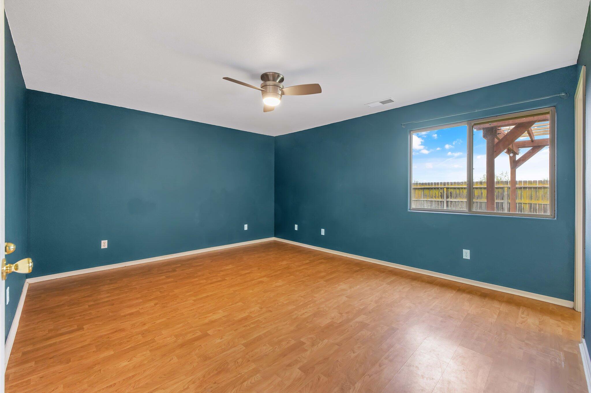 1677 River Springs Avenue