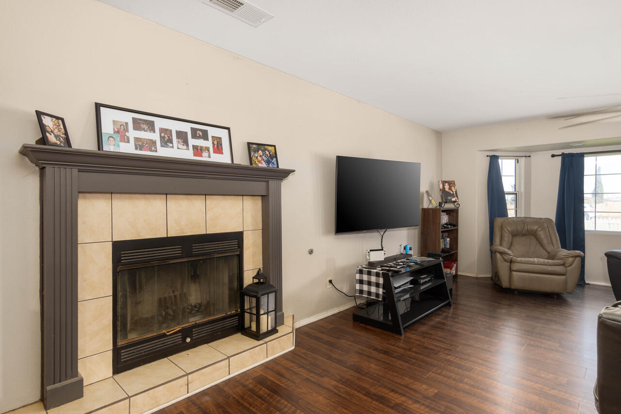 1101 W Median Avenue