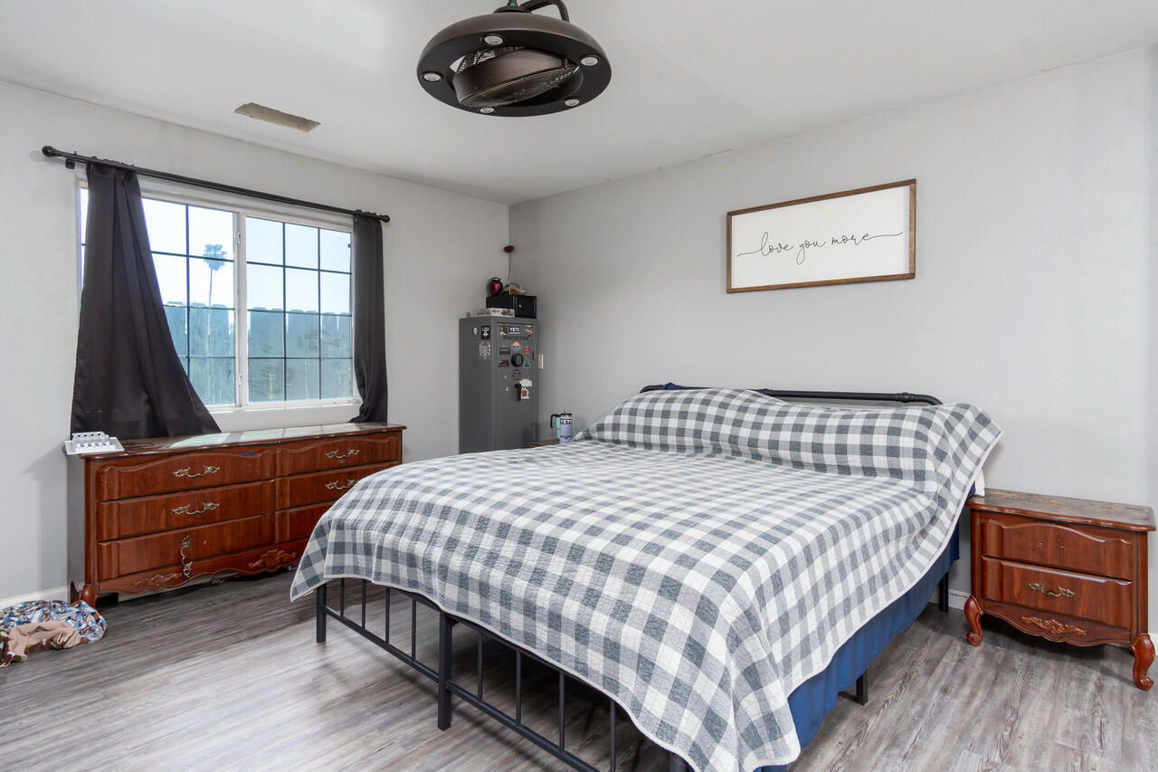 1101 W Median Avenue