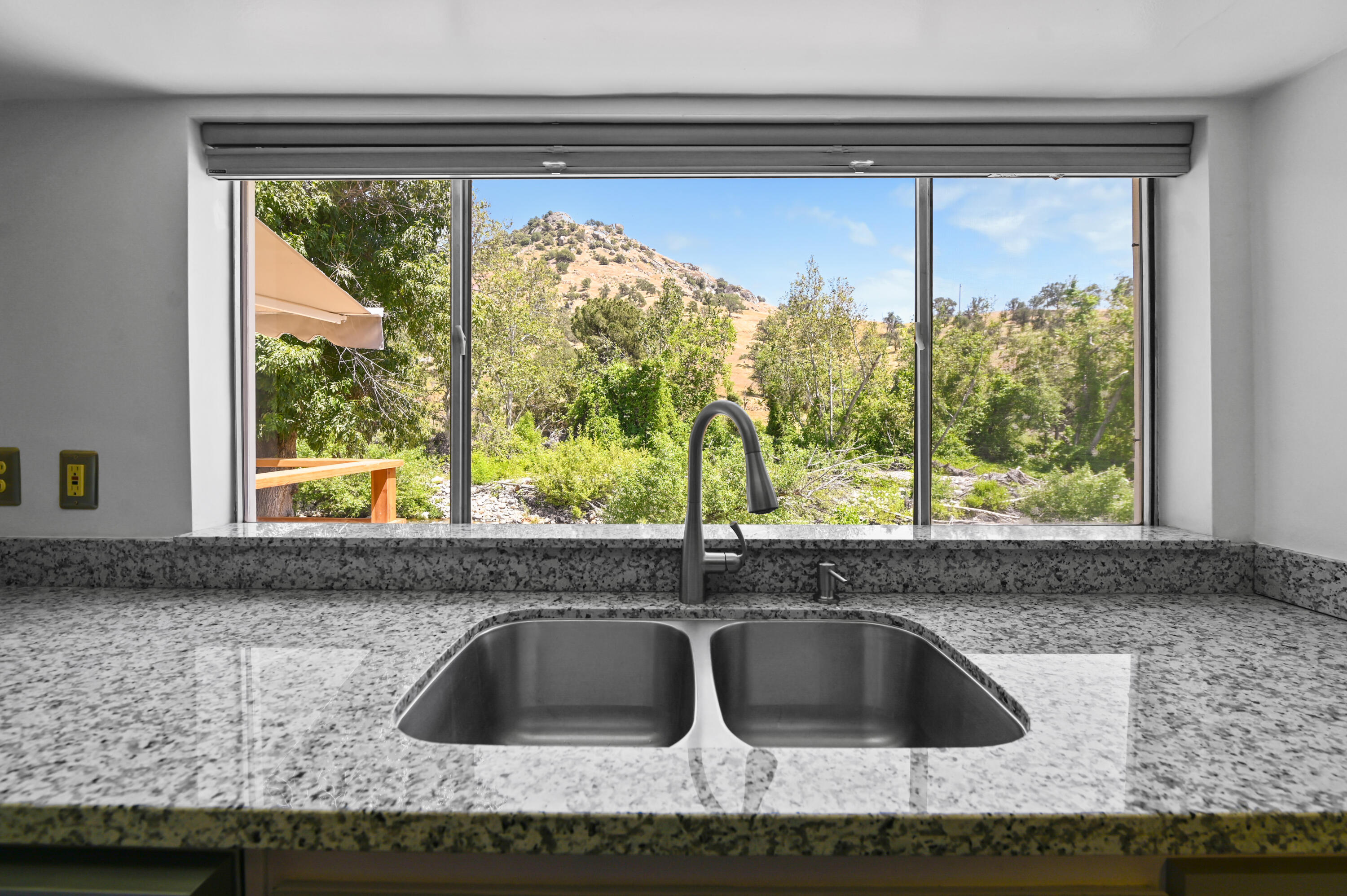 35279 Tule River Drive