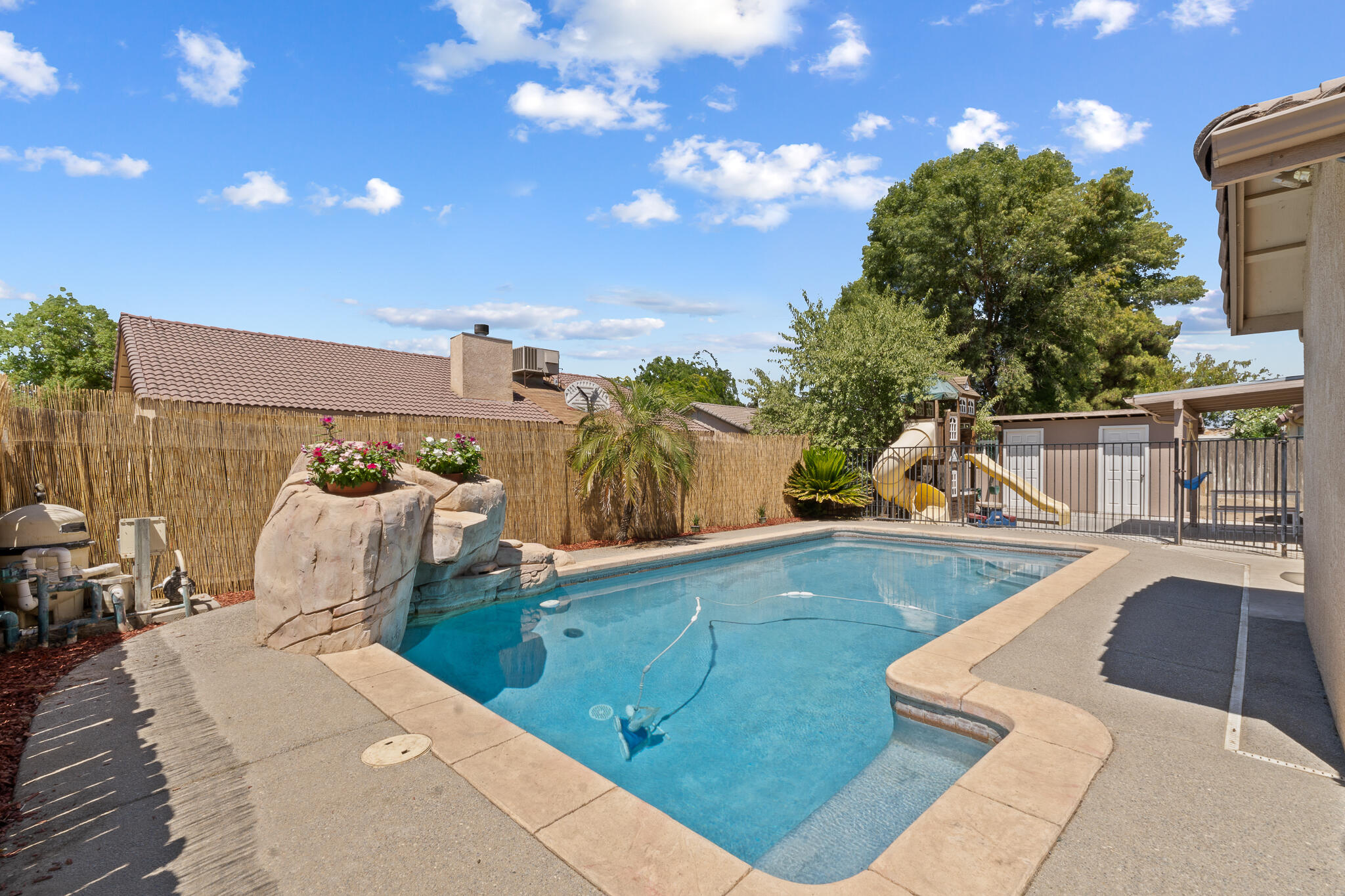 1636 River Springs Avenue