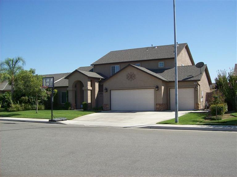 600 W Lake St. Street