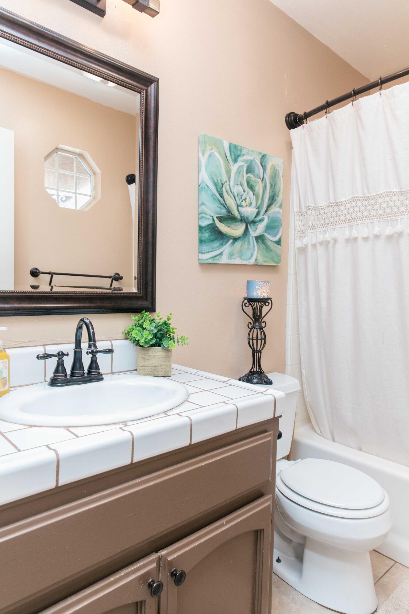 2158 Country View Avenue