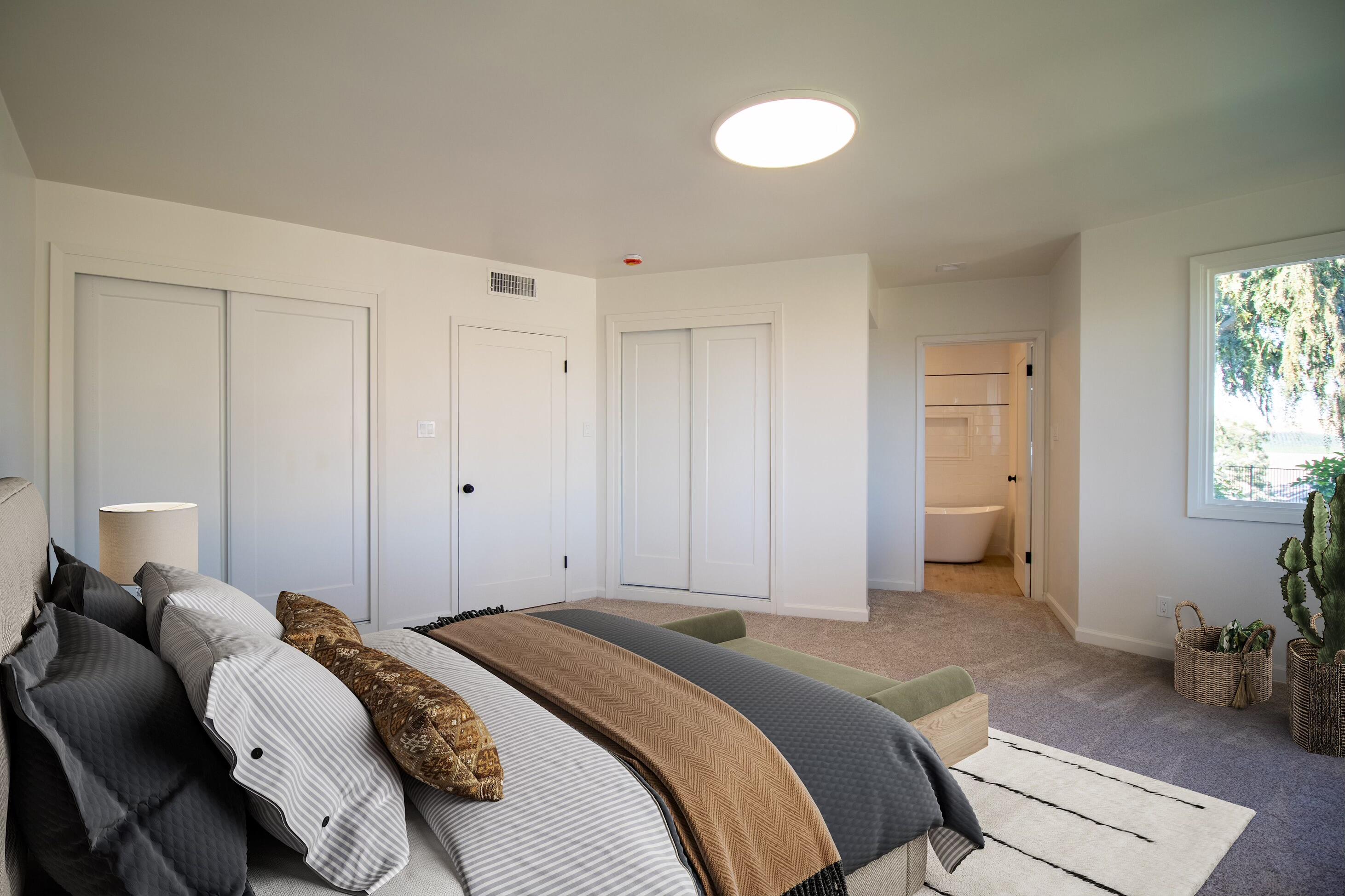 1136 N Highland Drive