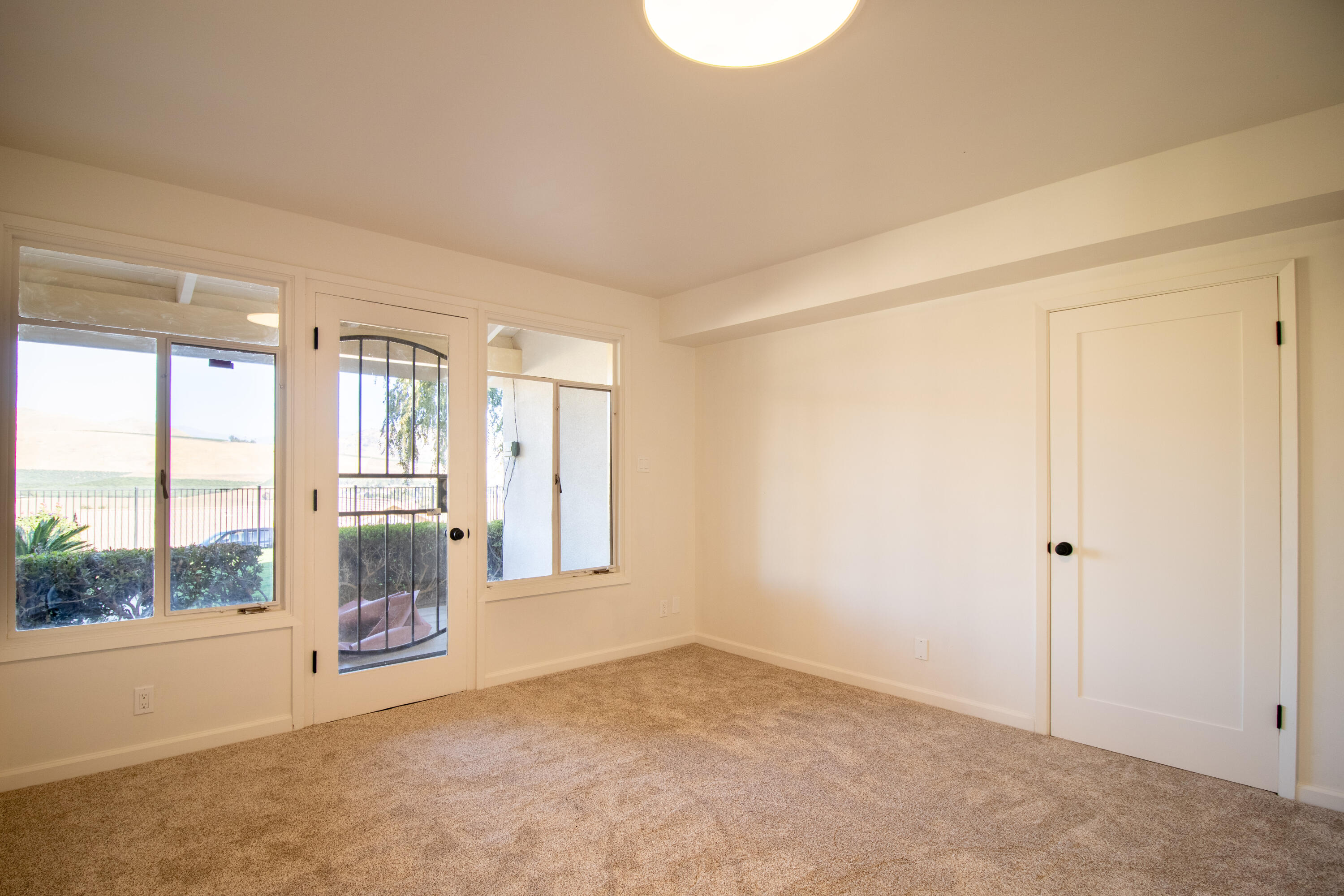 1136 N Highland Drive