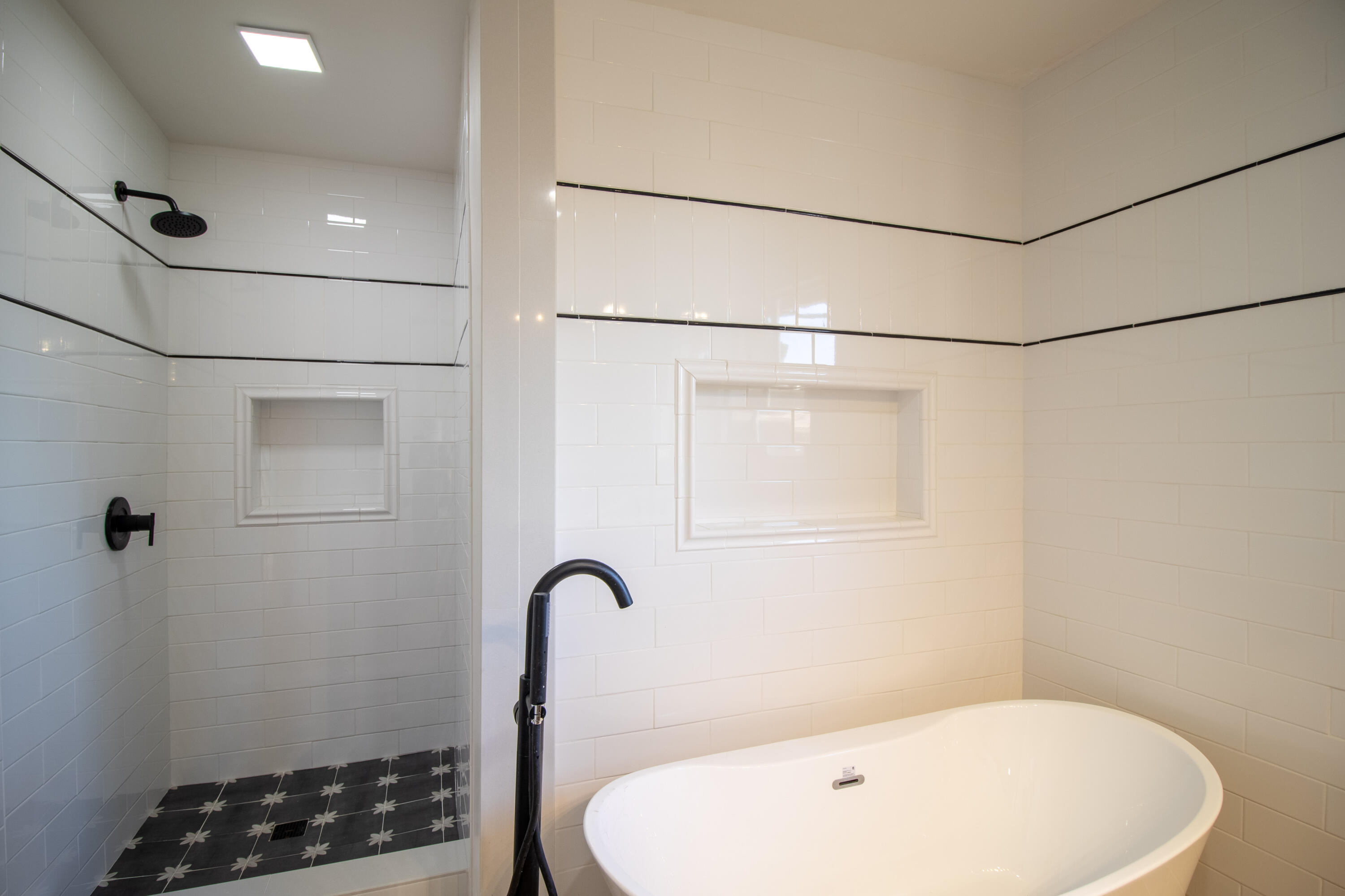 1136 N Highland Drive