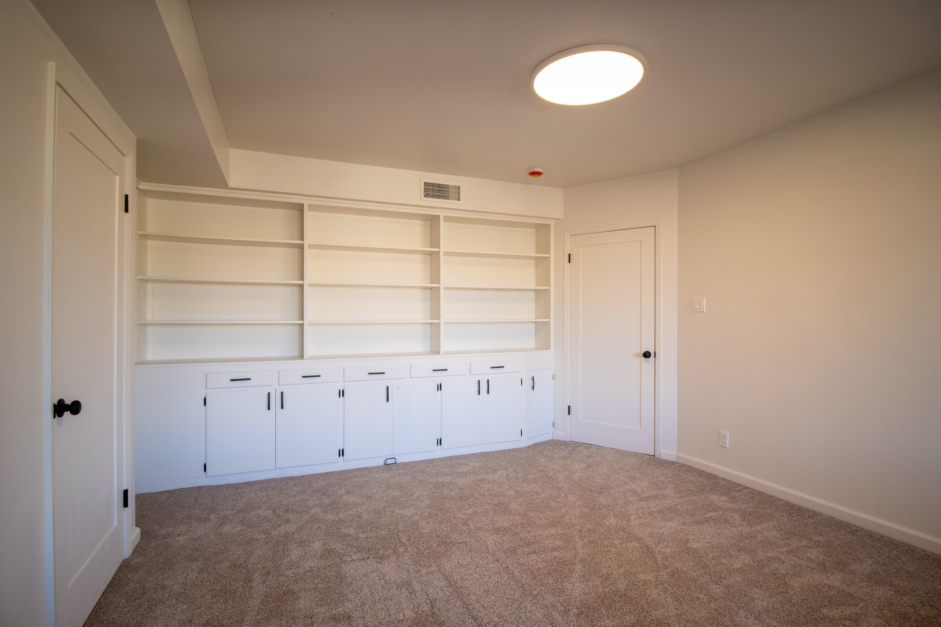 1136 N Highland Drive