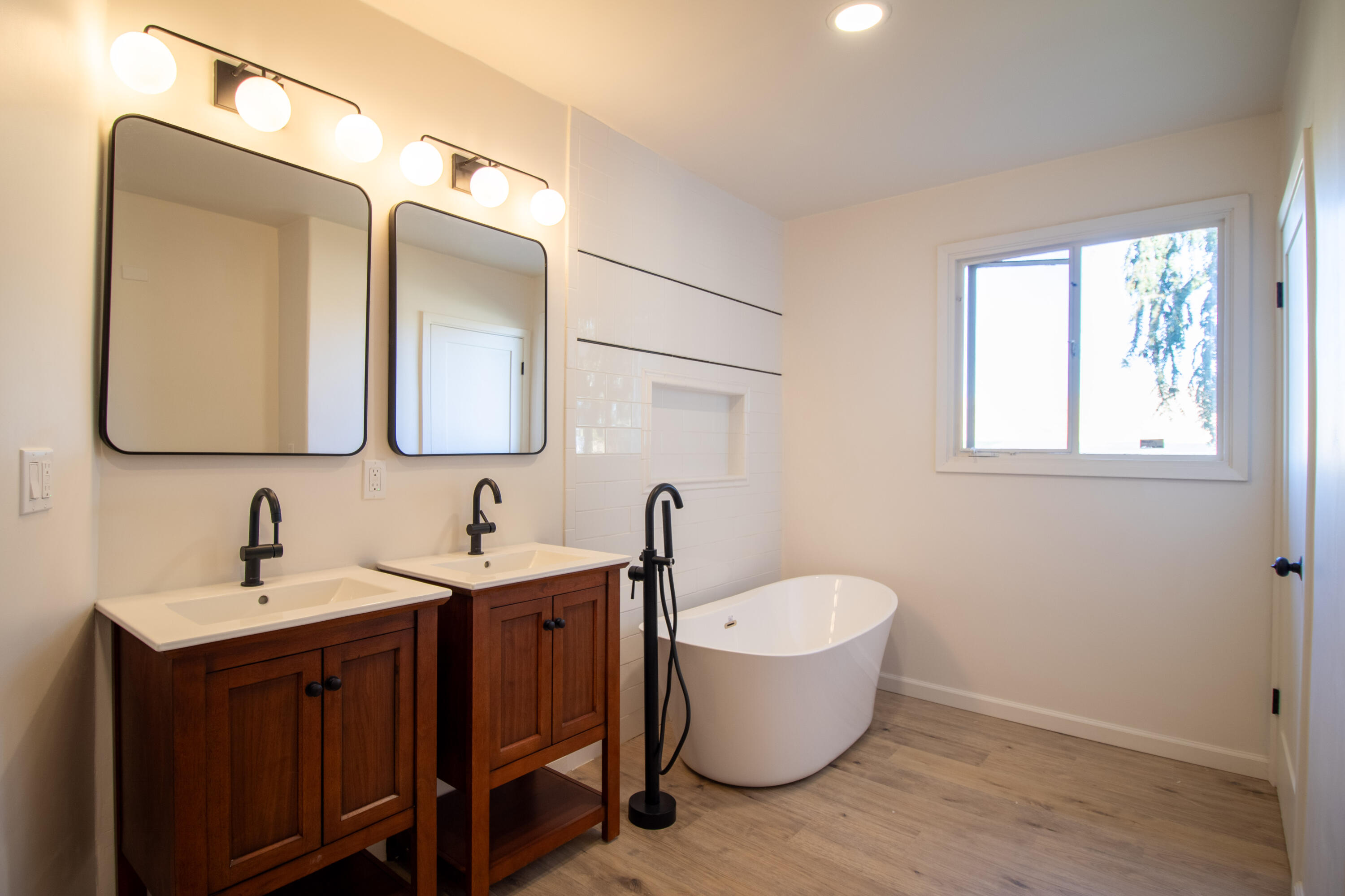 1136 N Highland Drive