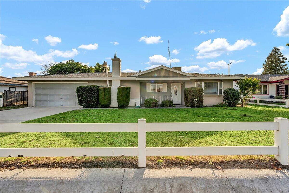 1447 Westside Street