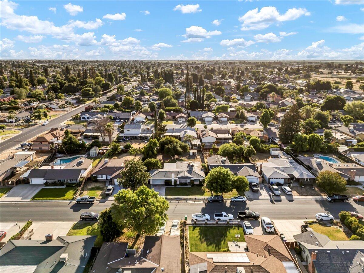 1447 Westside Street