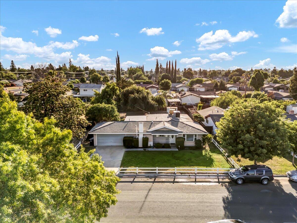 1447 Westside Street