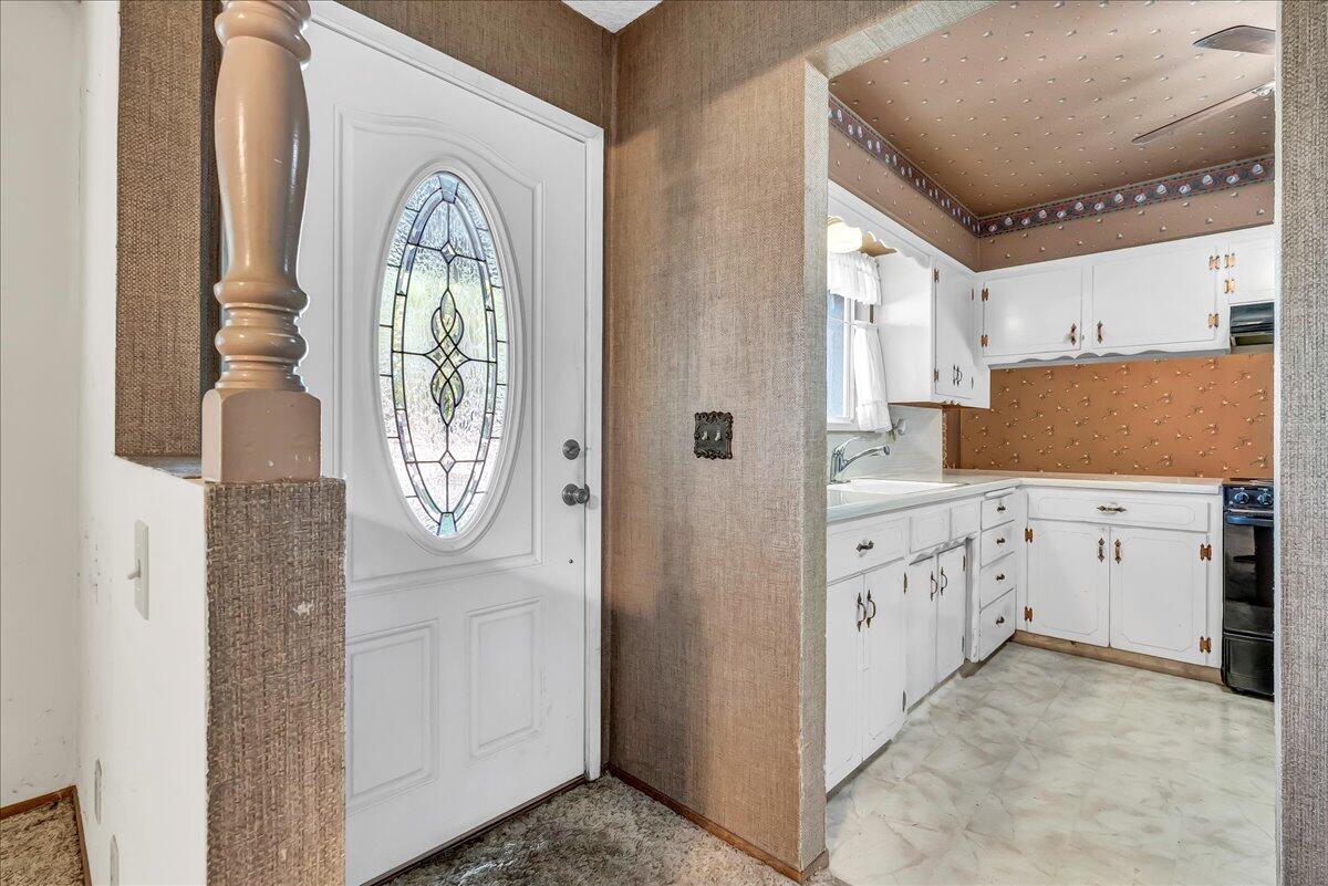 1447 Westside Street