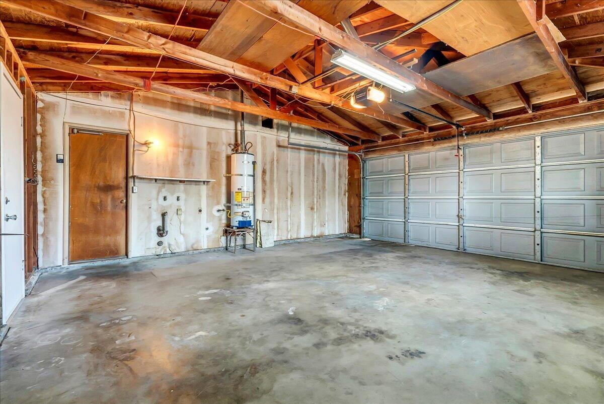 1447 Westside Street