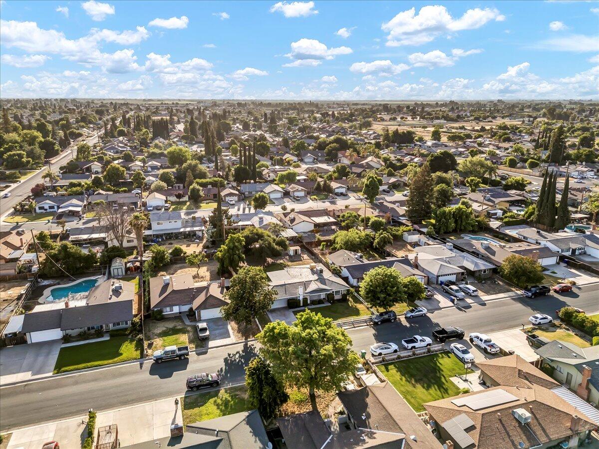 1447 Westside Street