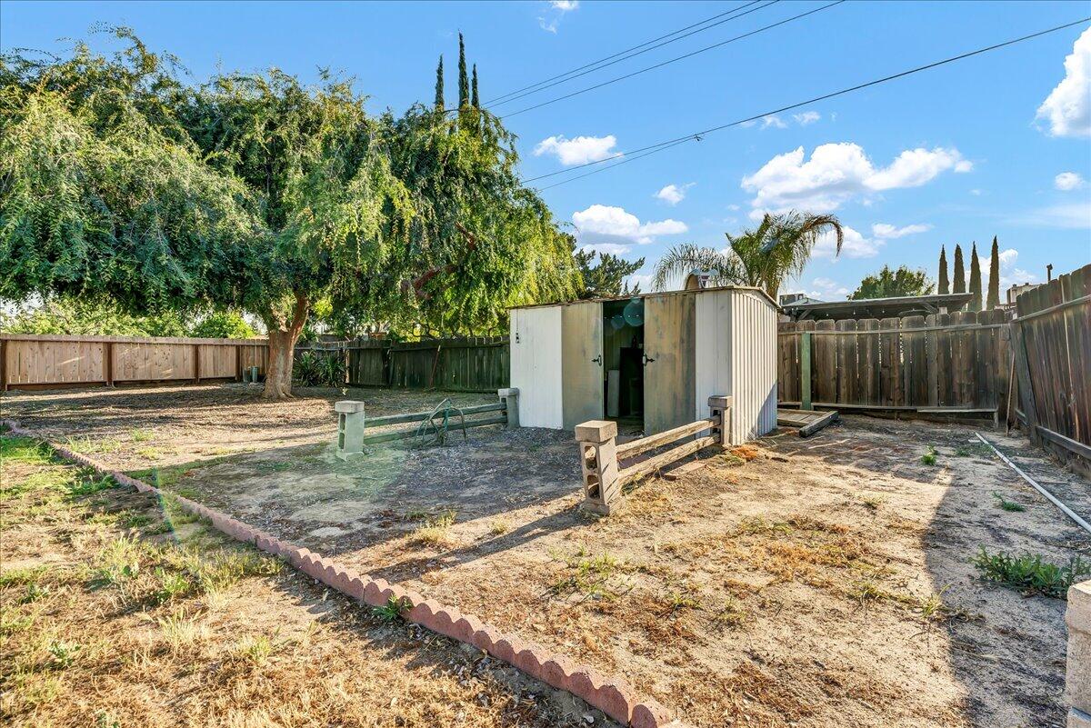 1447 Westside Street