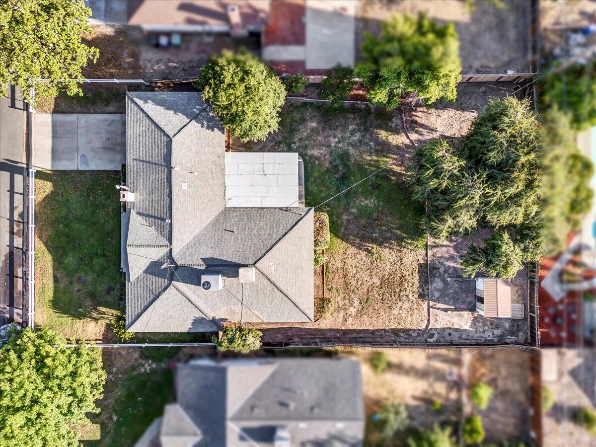 1447 Westside Street