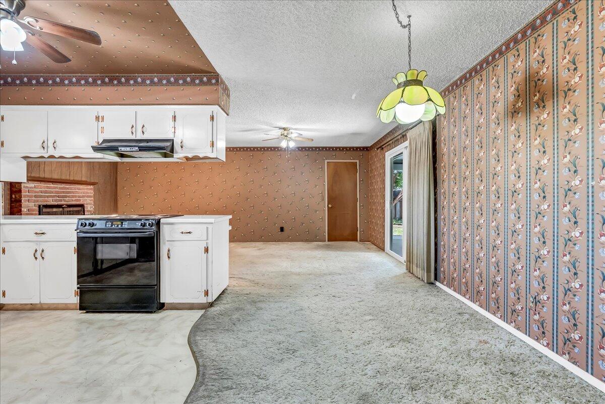 1447 Westside Street