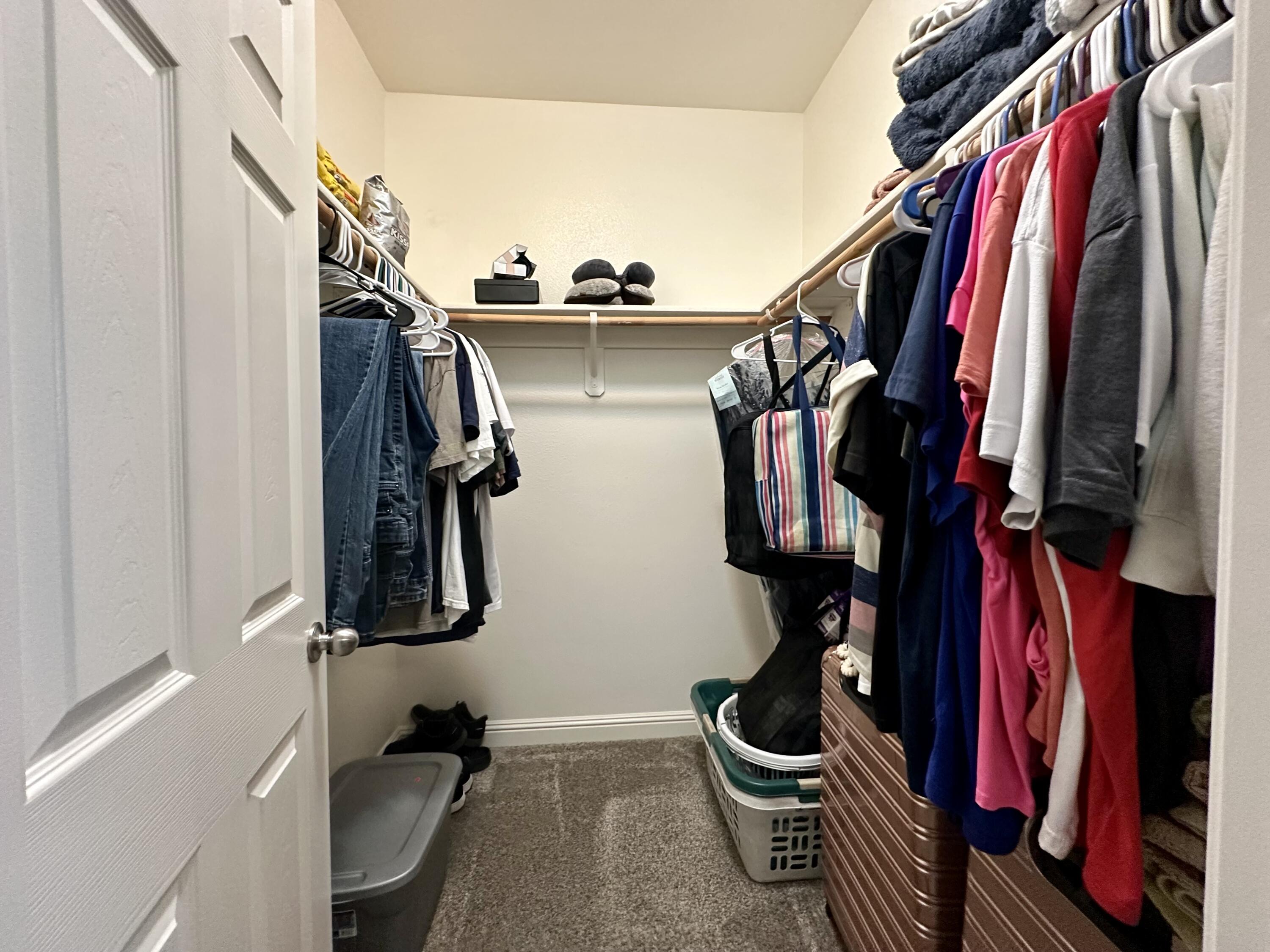 1831 W Castle Ave Avenue