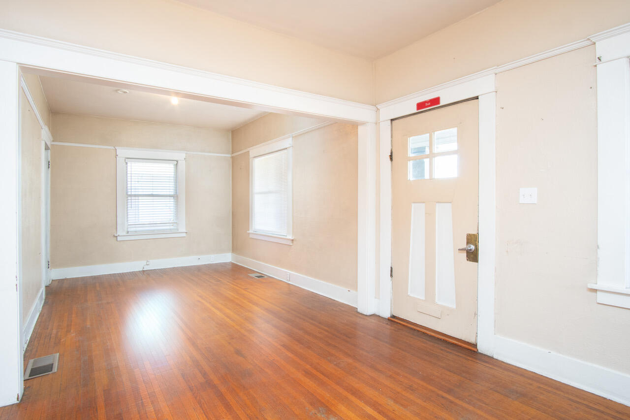 459 N El Granito Street