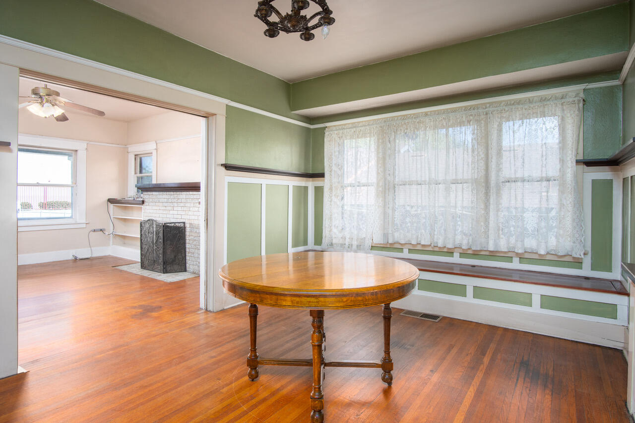 459 N El Granito Street