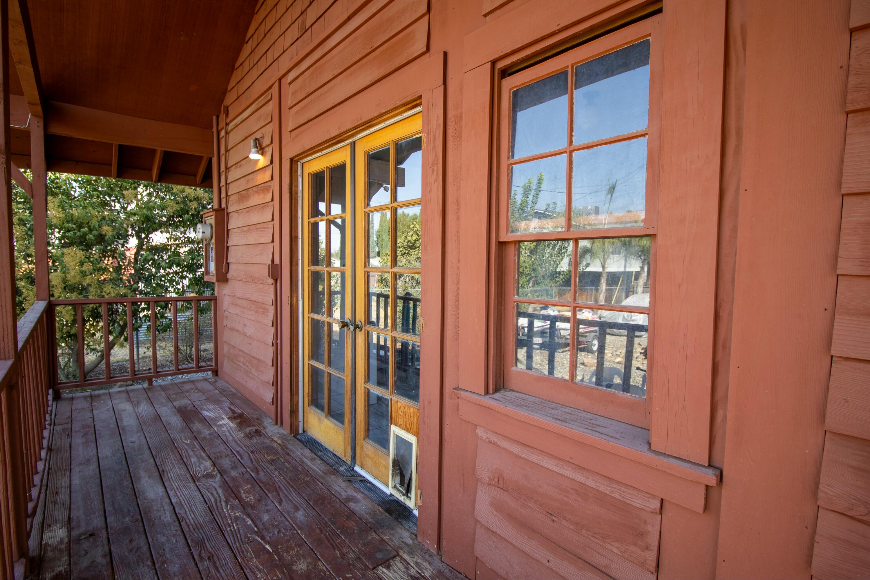 459 N El Granito Street