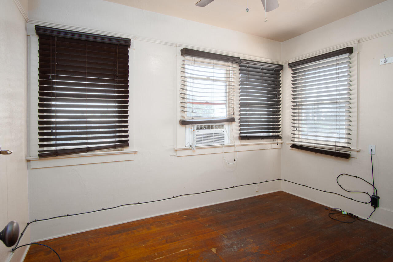 459 N El Granito Street