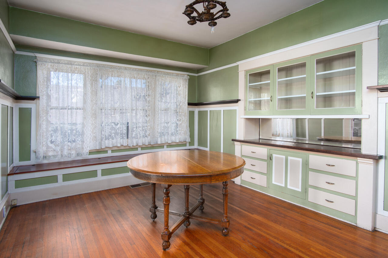 459 N El Granito Street