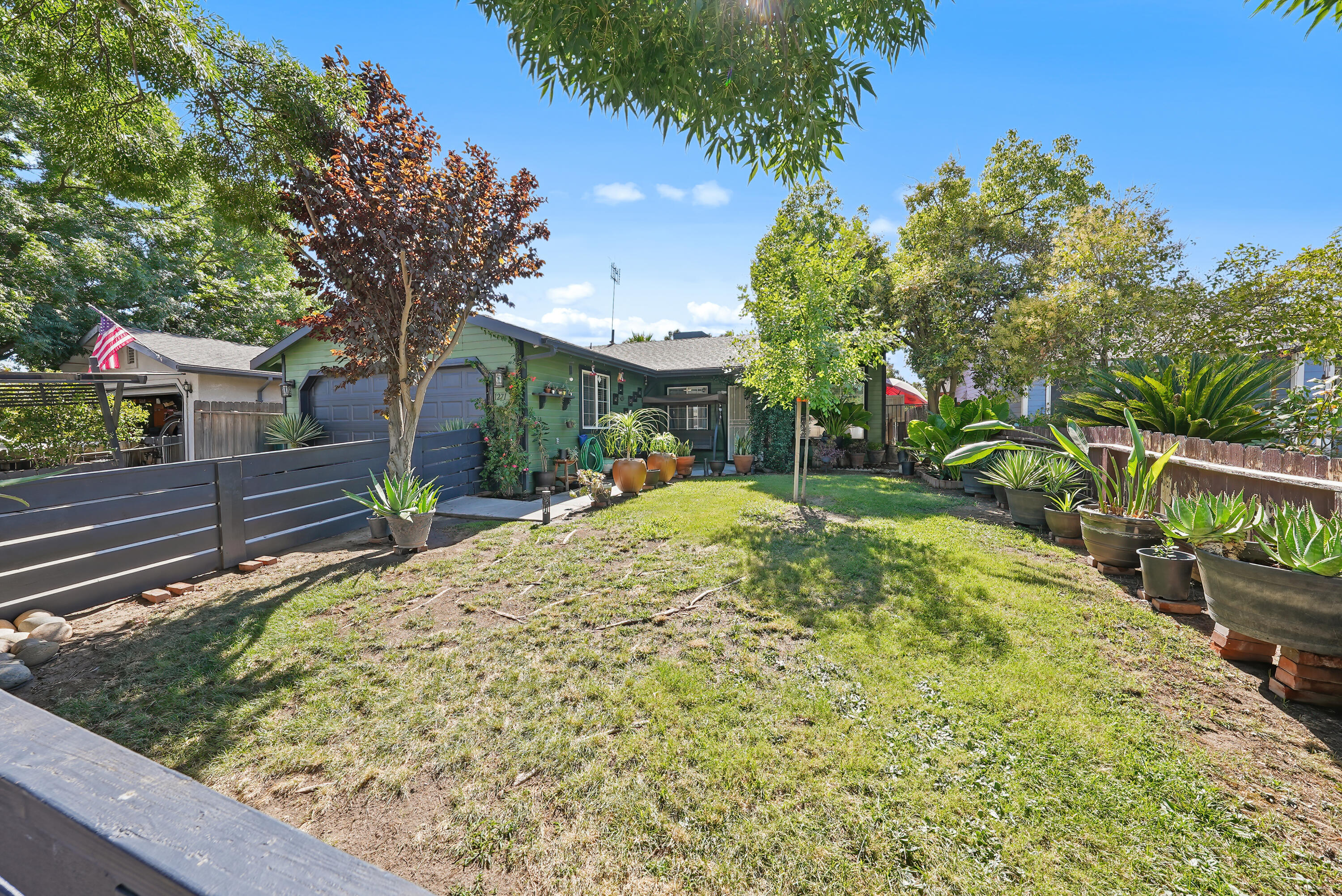 1271 Deer Creek Street