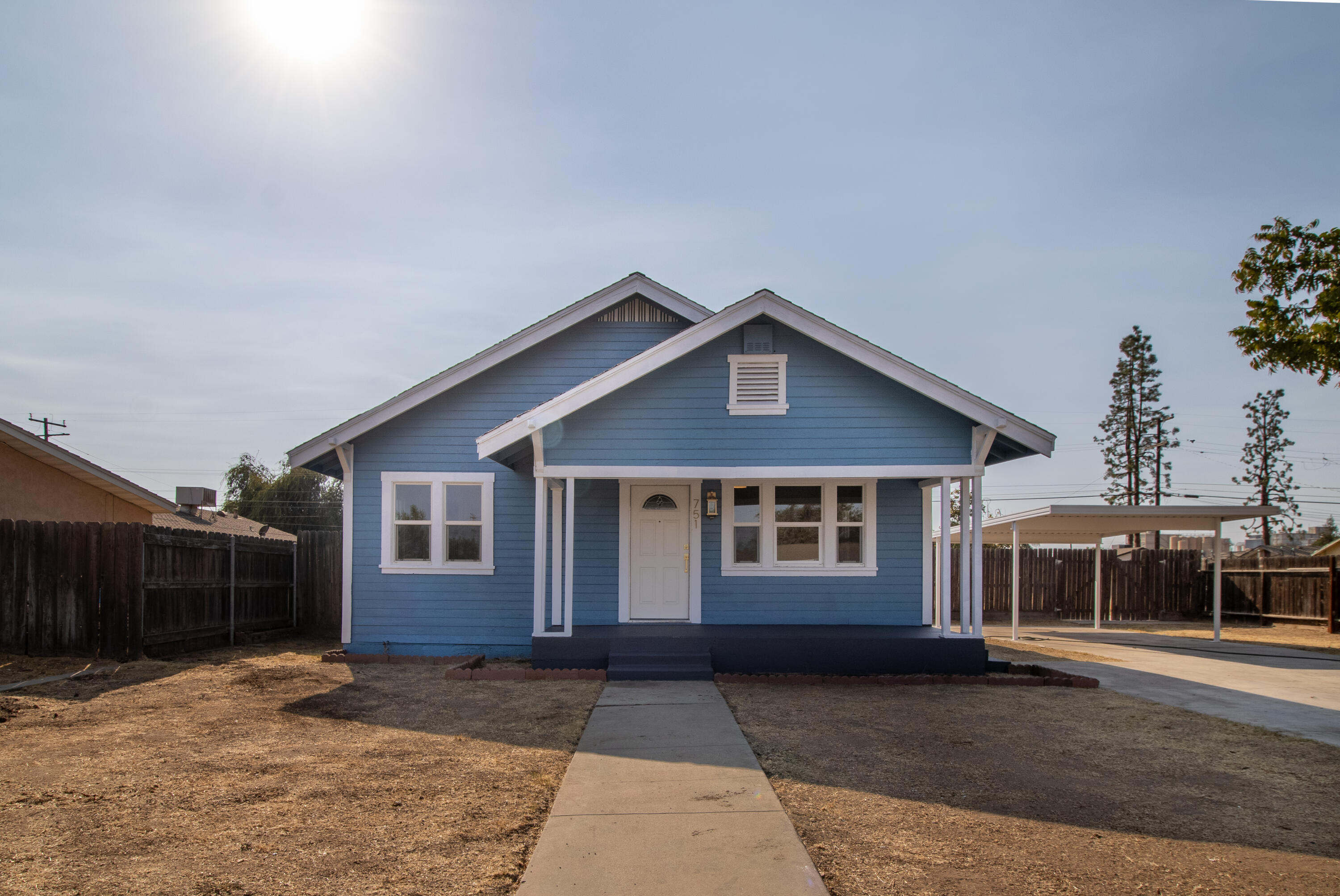 751 S R Street, Tulare