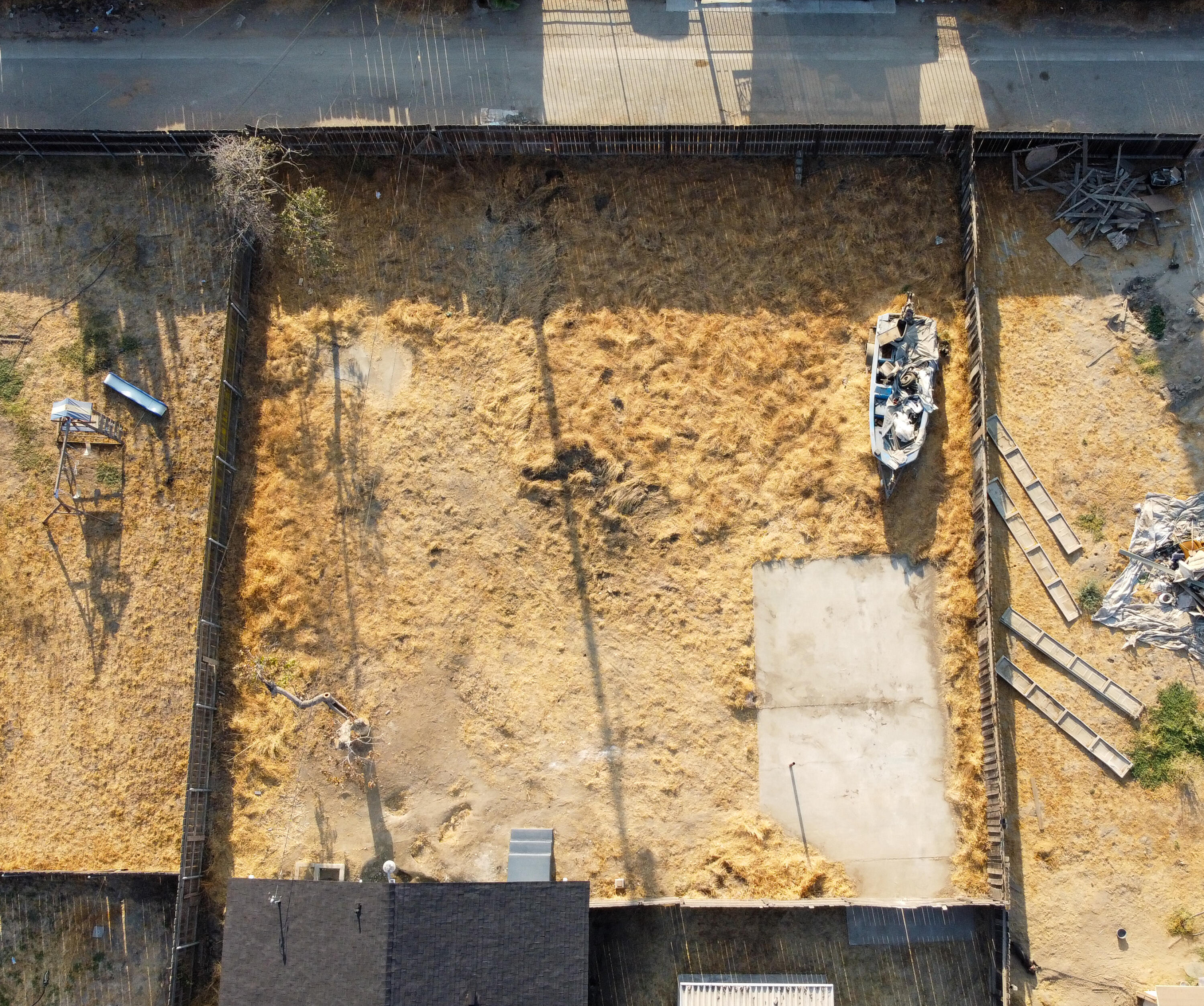 751 S R Street, Tulare