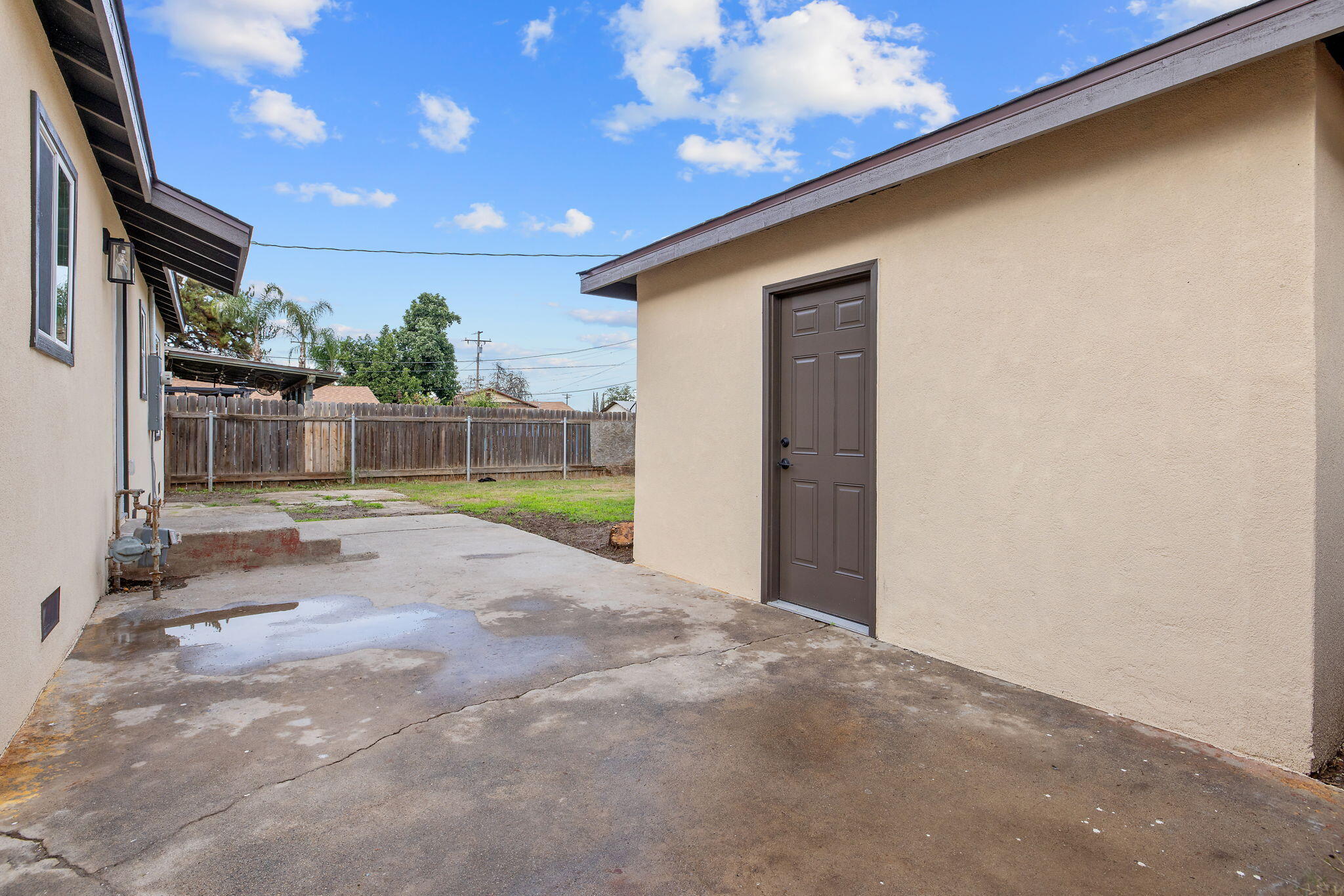 736 S Victoria Street