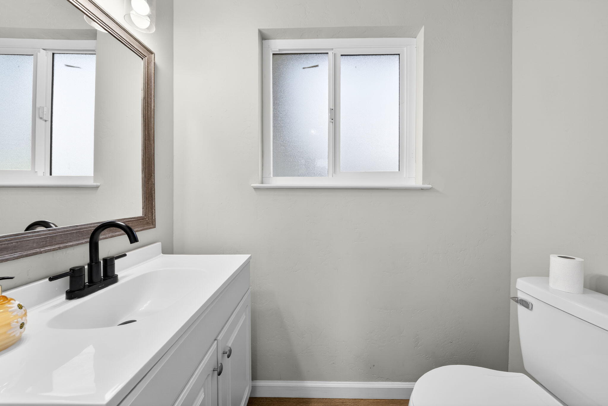 3035 W Cambridge Avenue