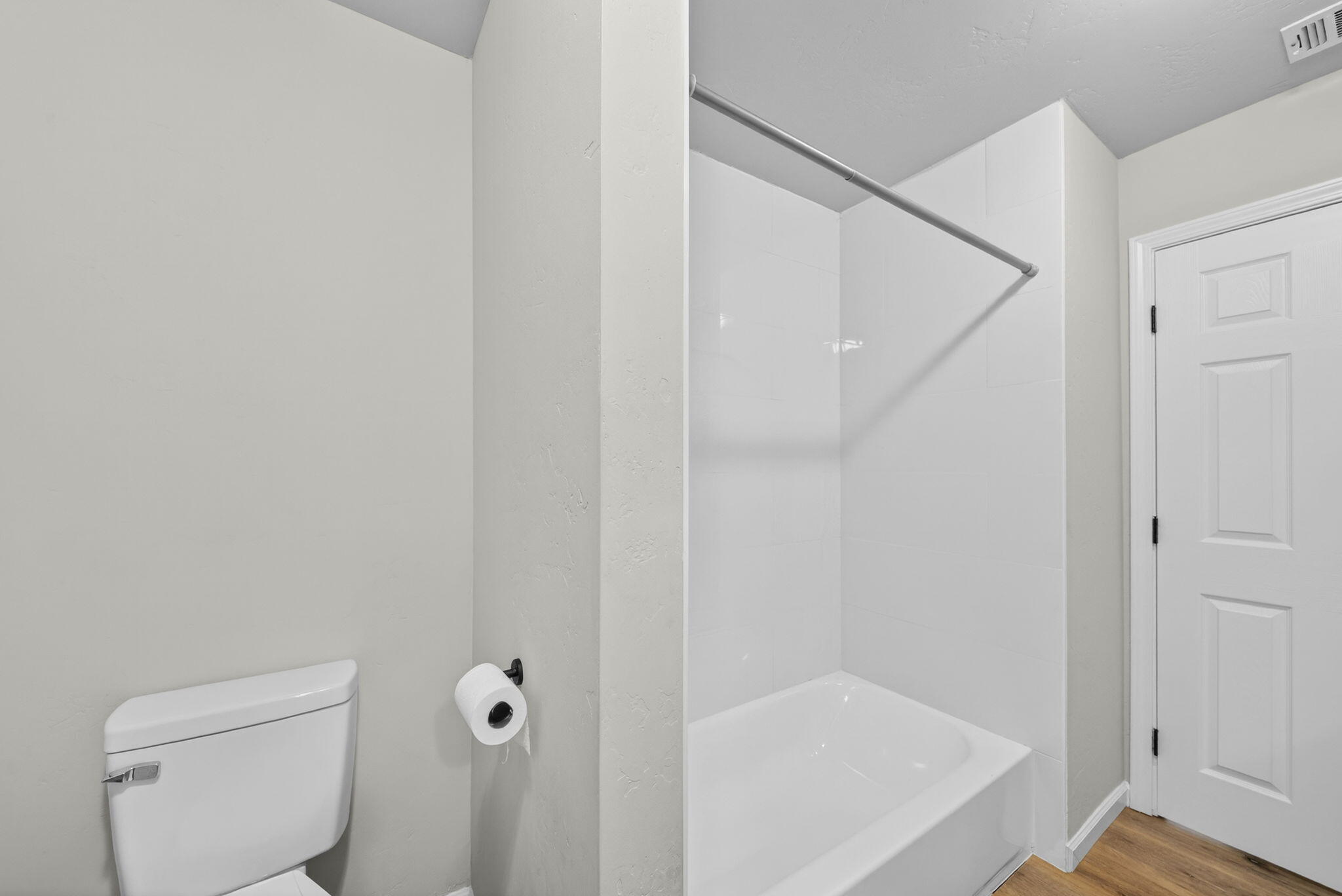 3035 W Cambridge Avenue