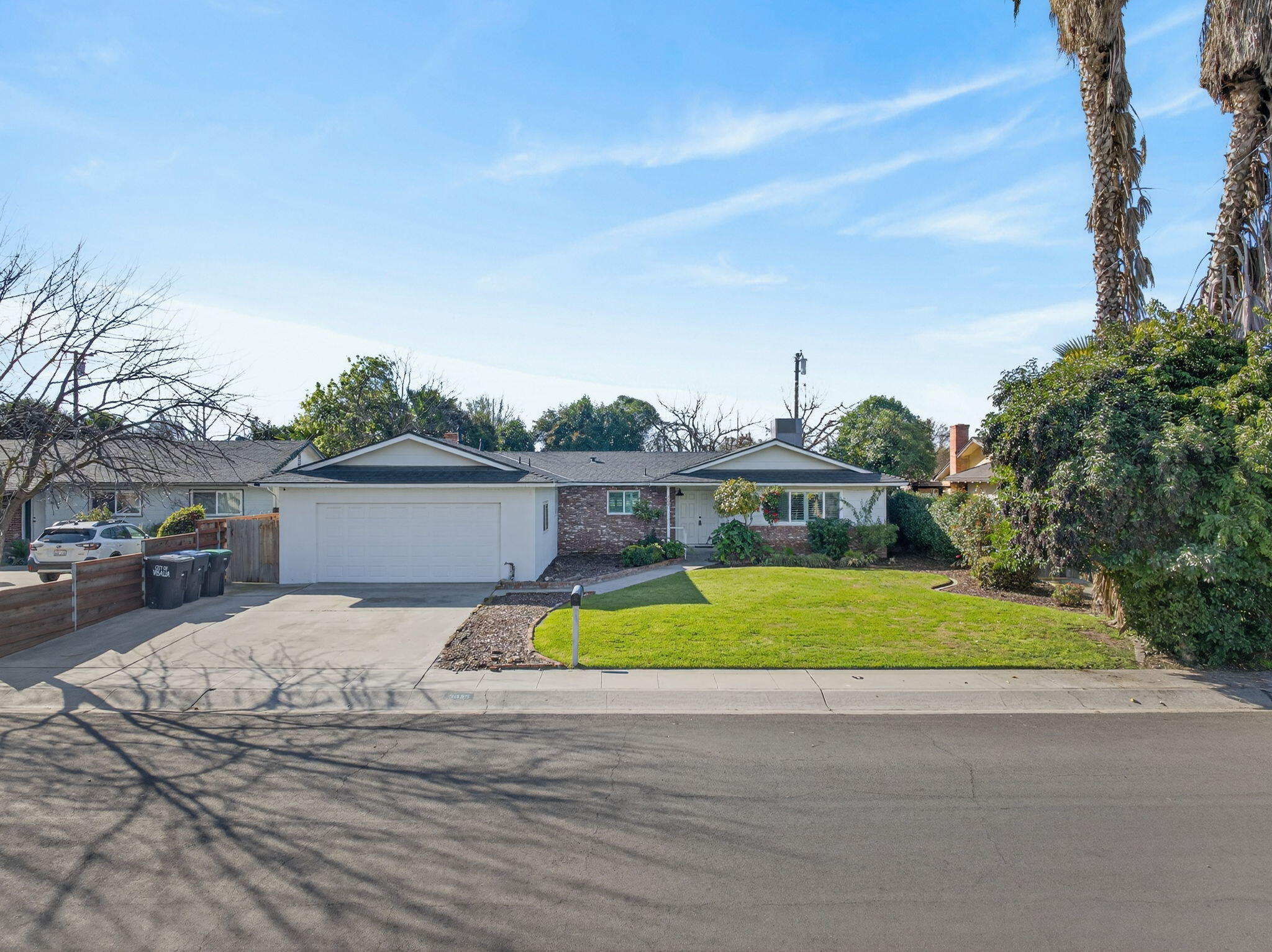 3035 W Cambridge Avenue