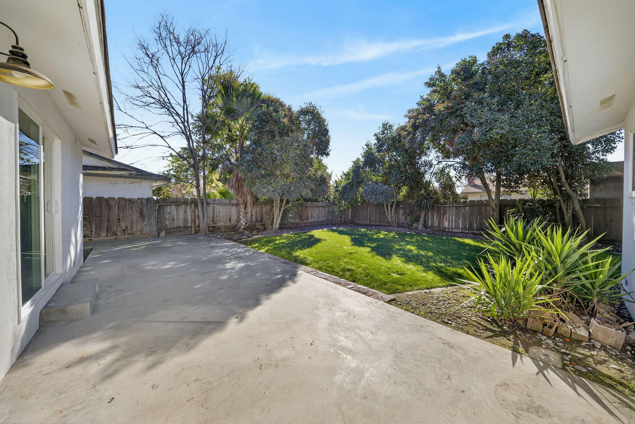 3035 W Cambridge Avenue