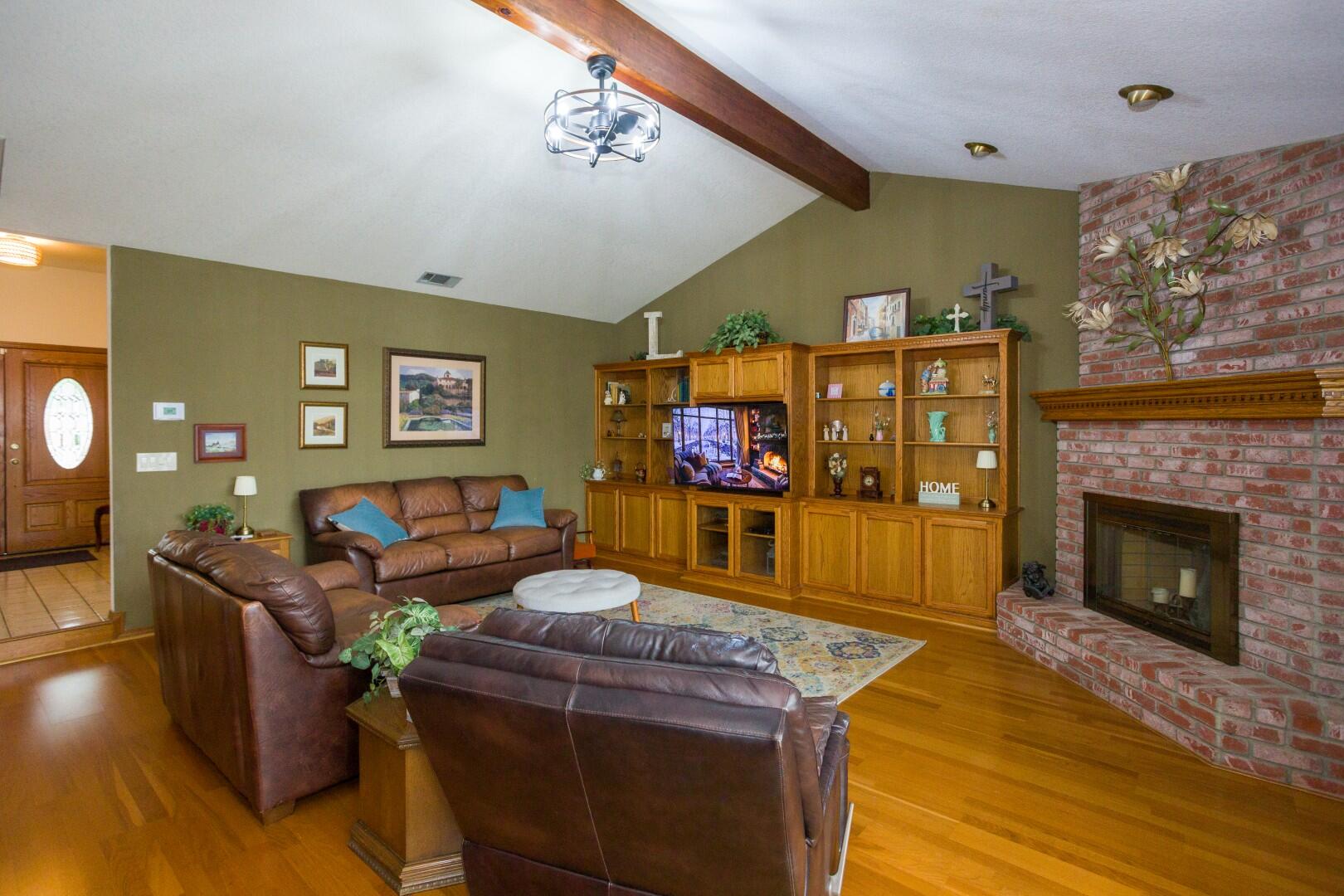 434 N Jennifer Way