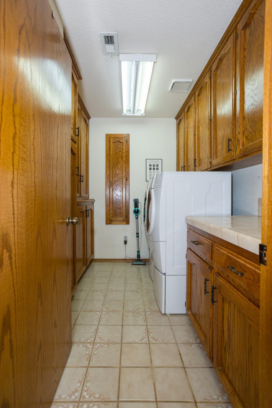 434 N Jennifer Way