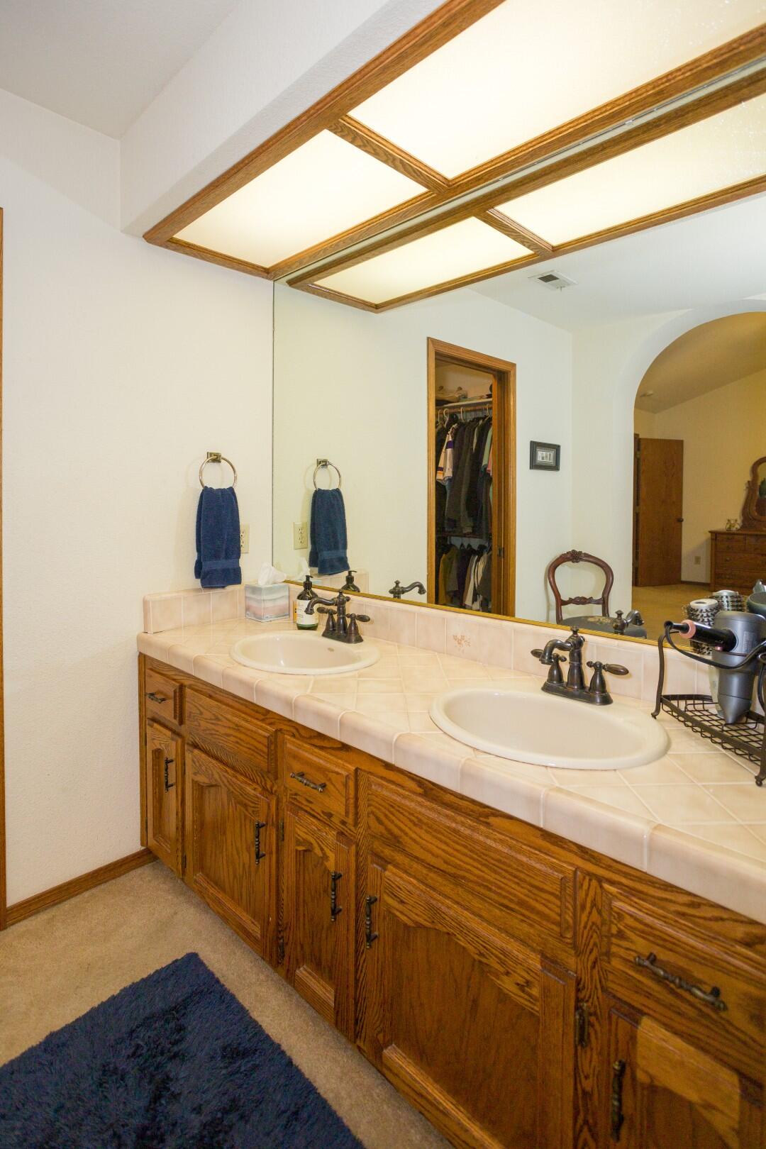434 N Jennifer Way