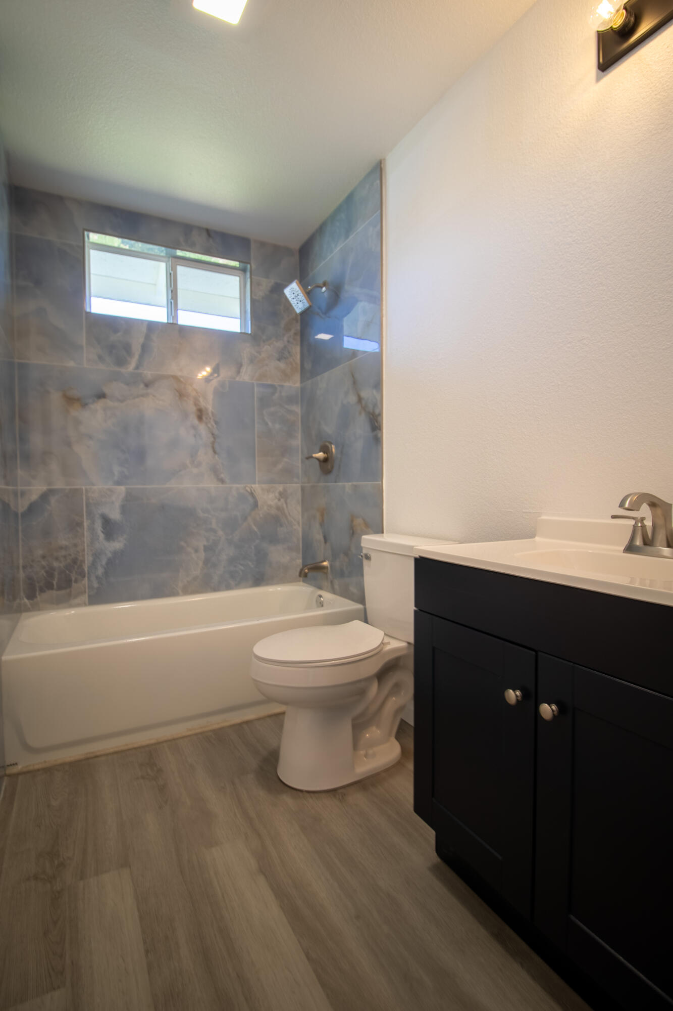 2165 E Richard Avenue