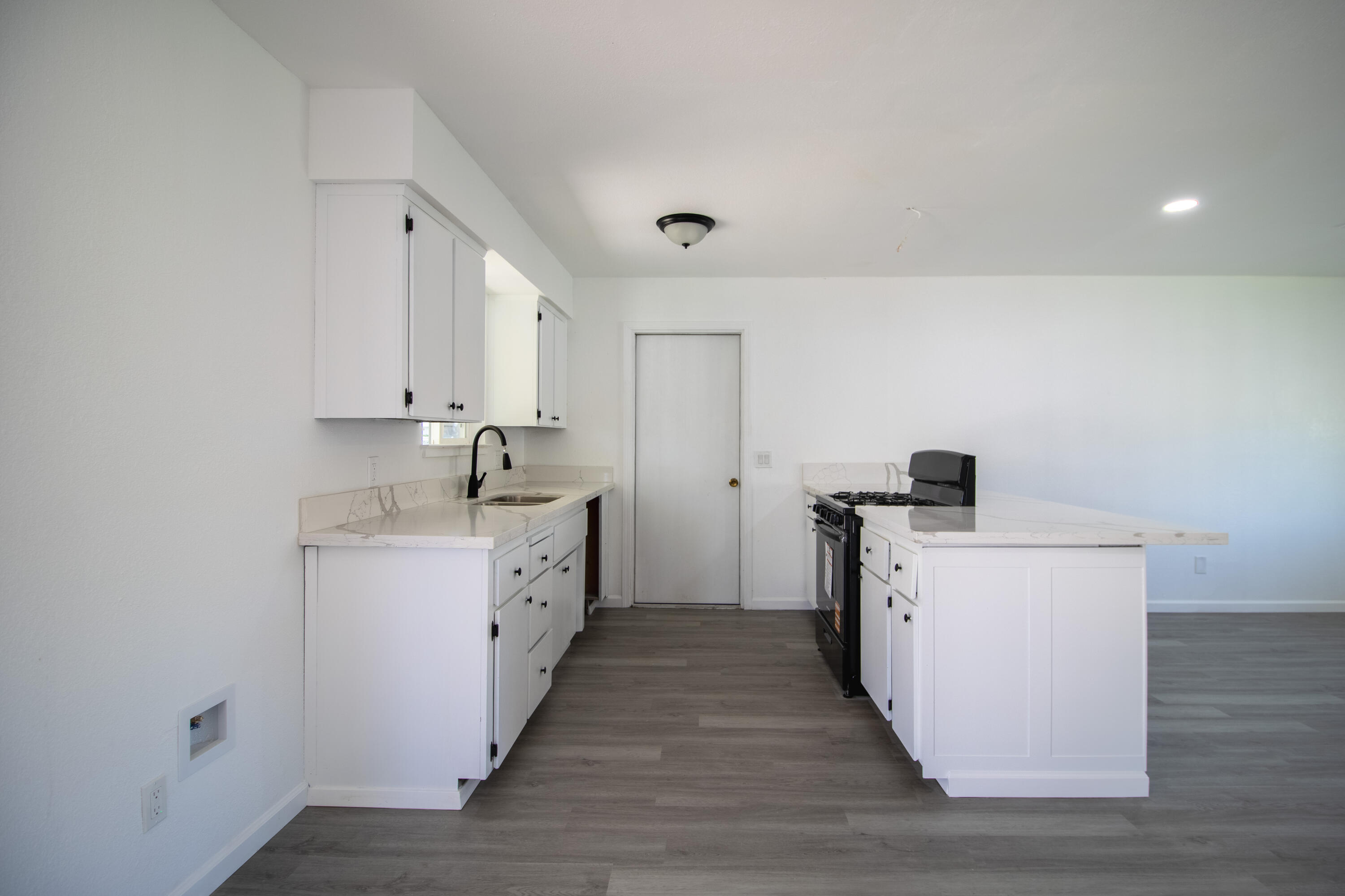 2165 E Richard Avenue