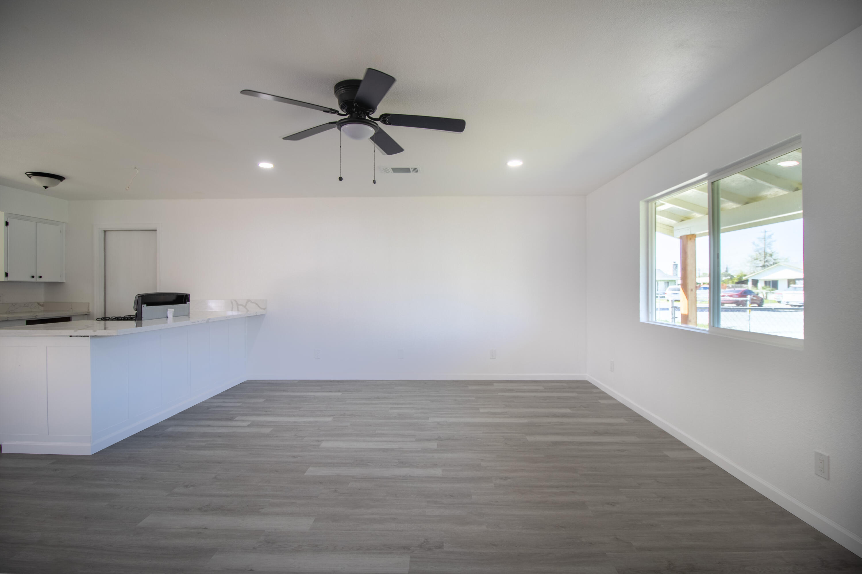 2165 E Richard Avenue