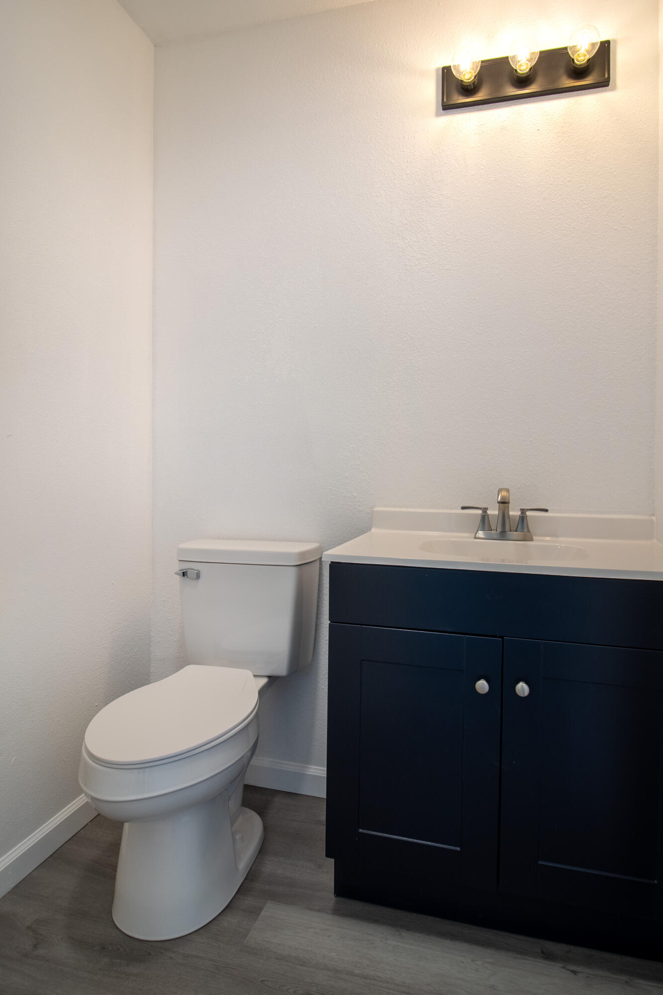 2165 E Richard Avenue