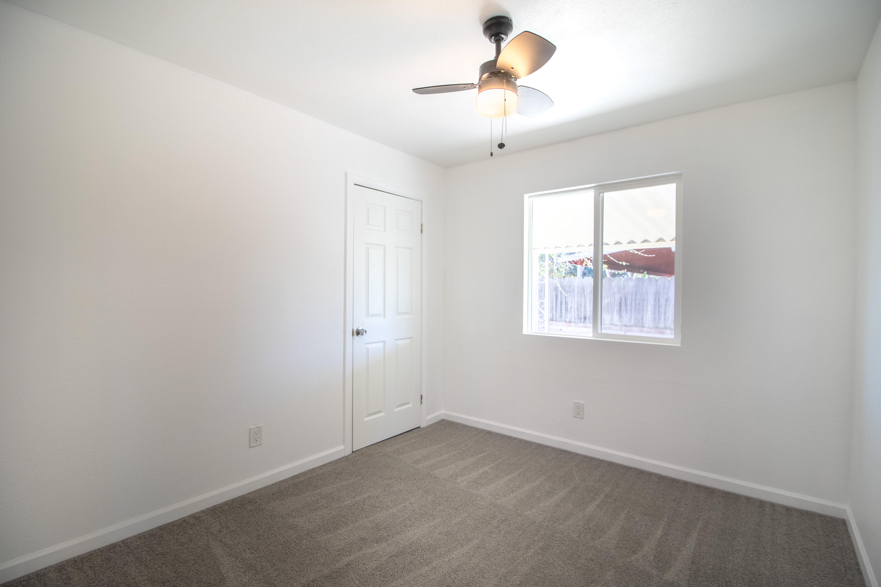 2165 E Richard Avenue