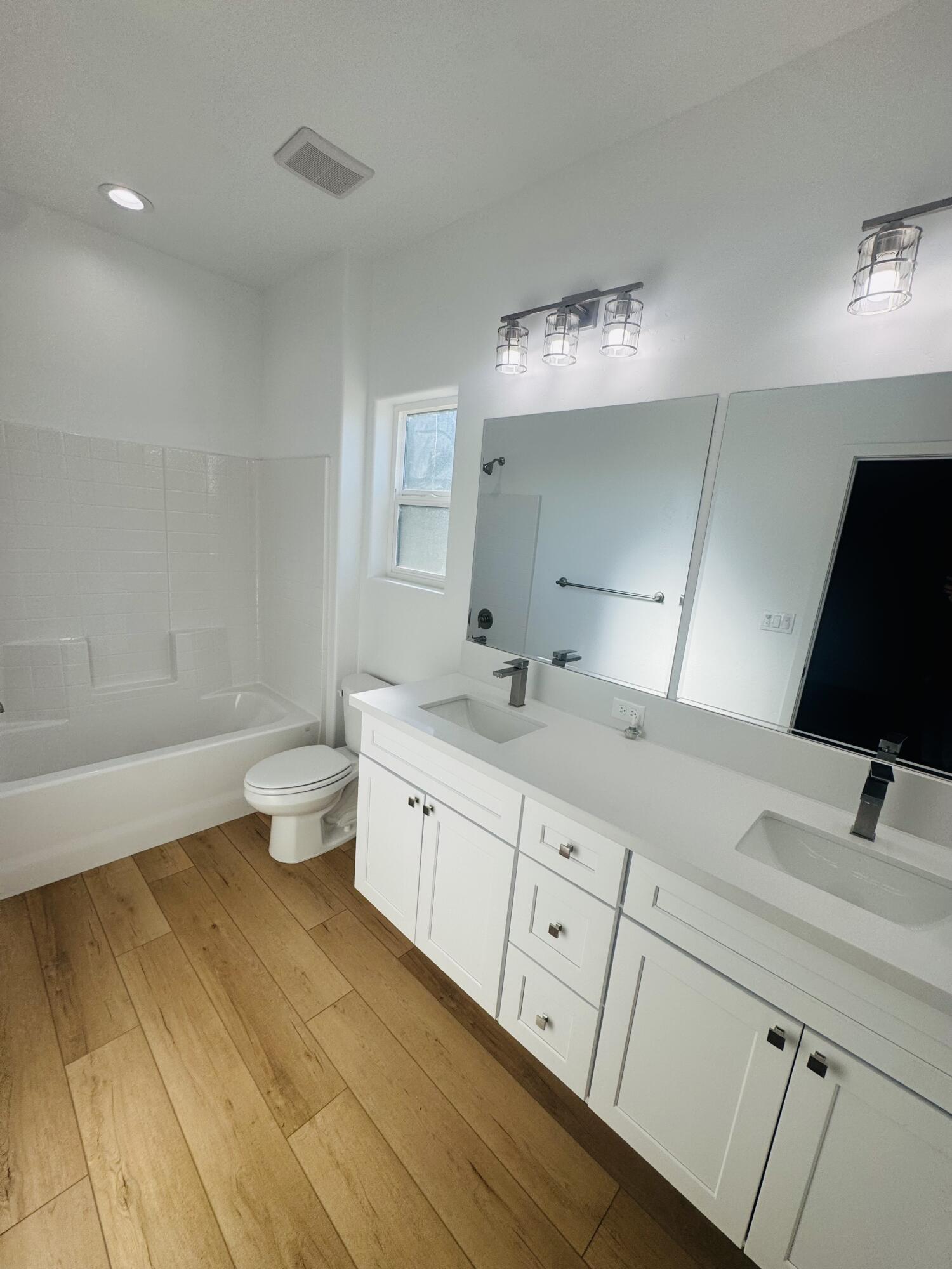 22690 Ave 182