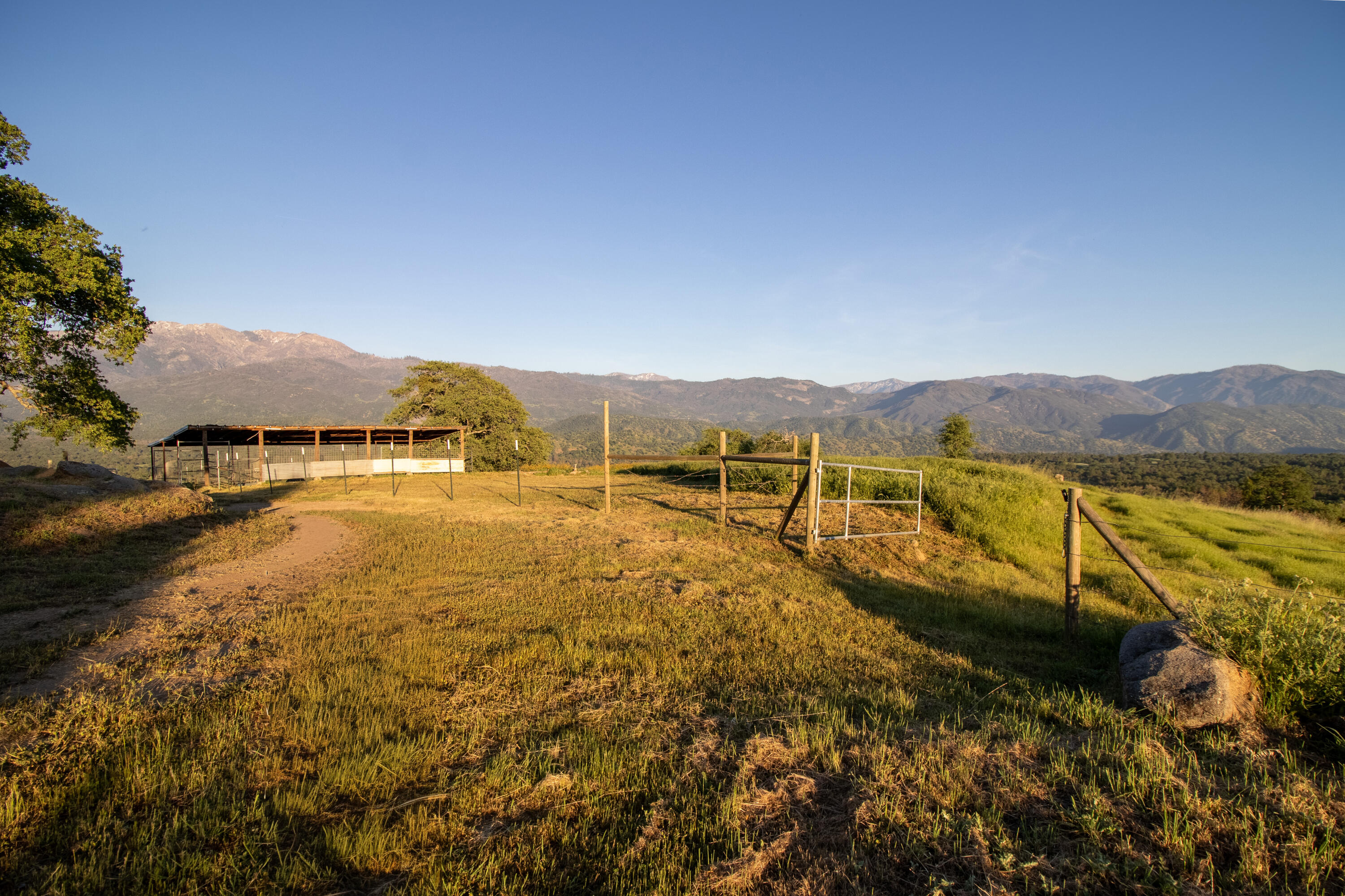 41652 Yokohl Valley Drive, A